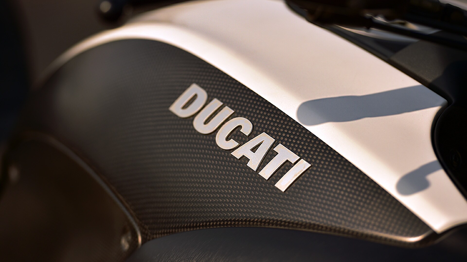 Ducati Diavel 2015 Carbon