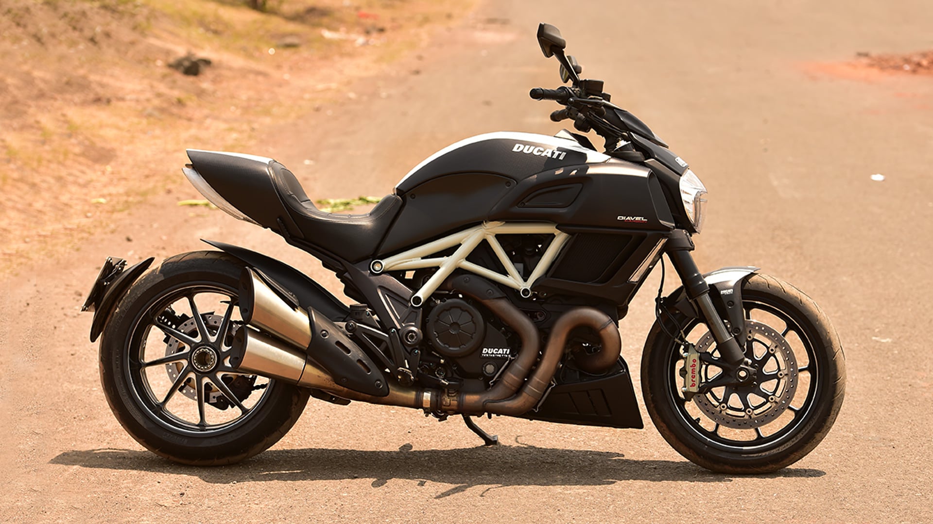 Ducati Diavel 2015 Carbon