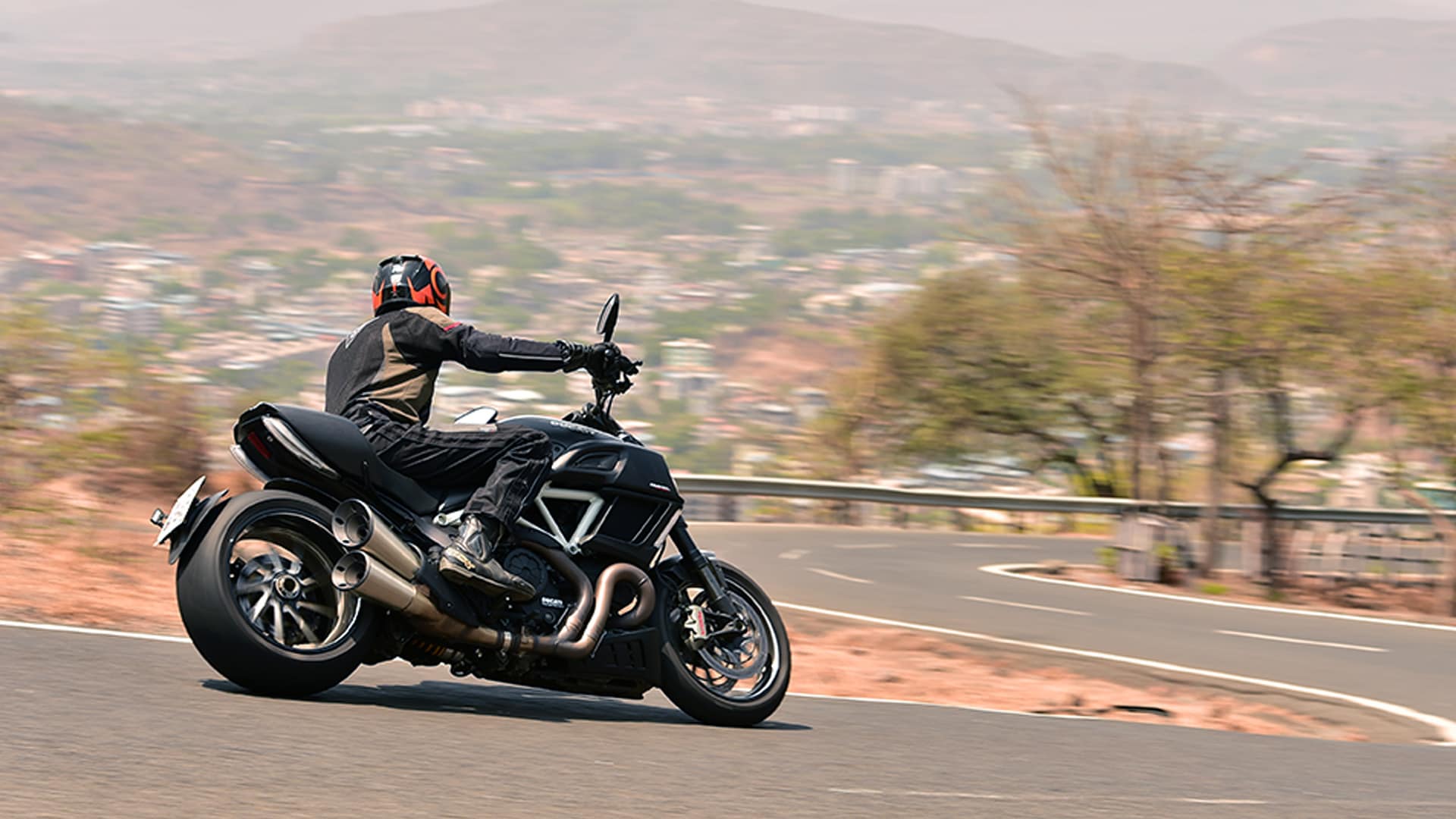 Ducati Diavel 2015 Carbon