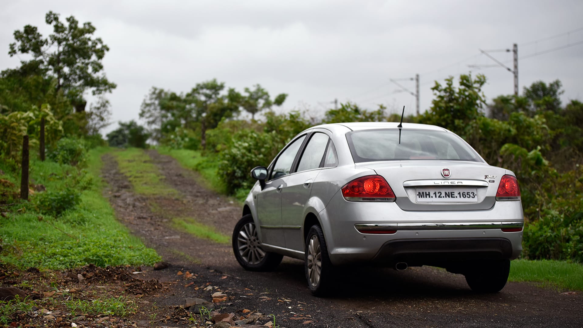 Fiat Linea 125 s 2016 T Jet Emotion Exterior