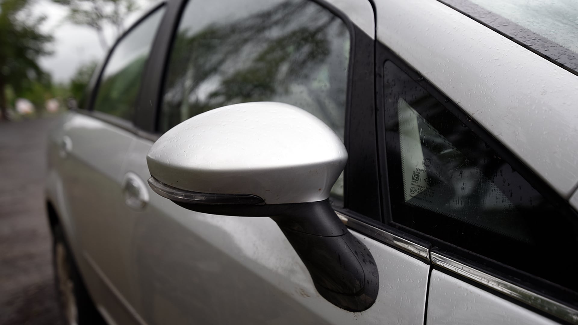 Fiat Linea 125 s 2016 T Jet Emotion Exterior