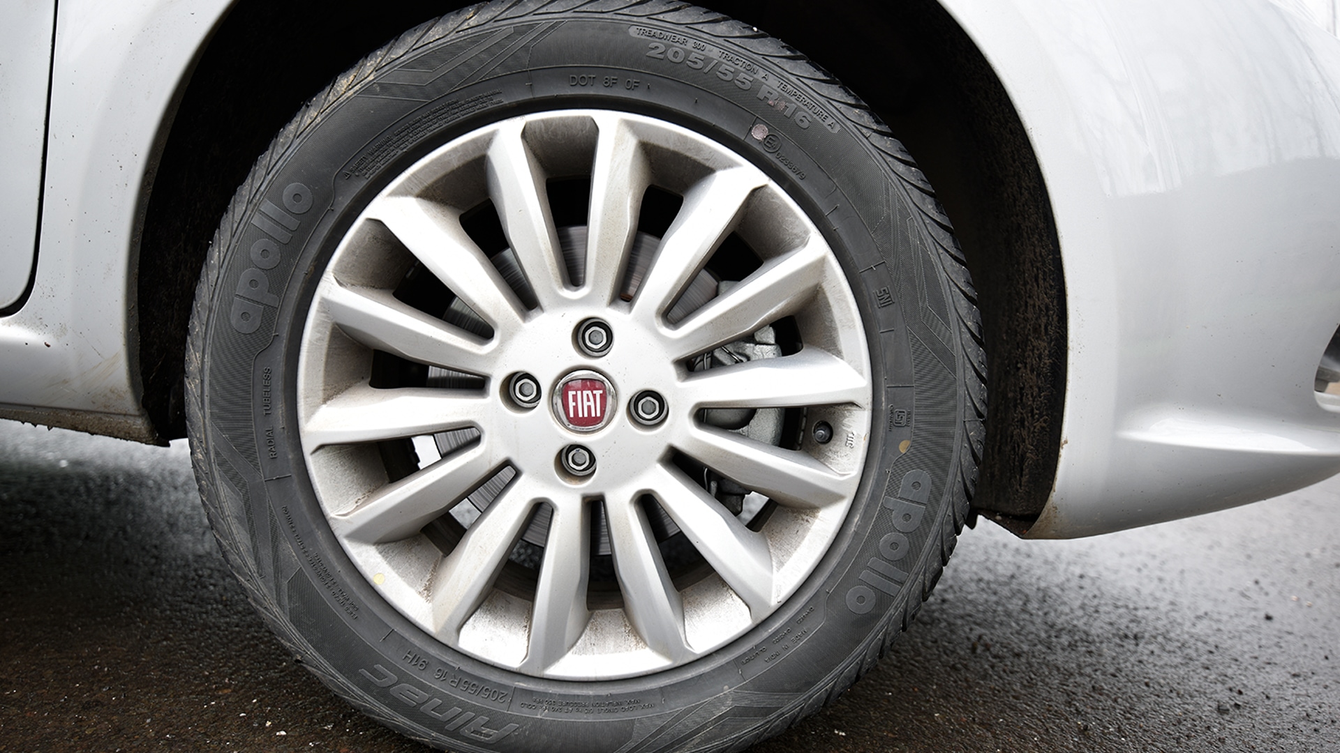 Fiat Linea 125 s 2016 T Jet Emotion Exterior