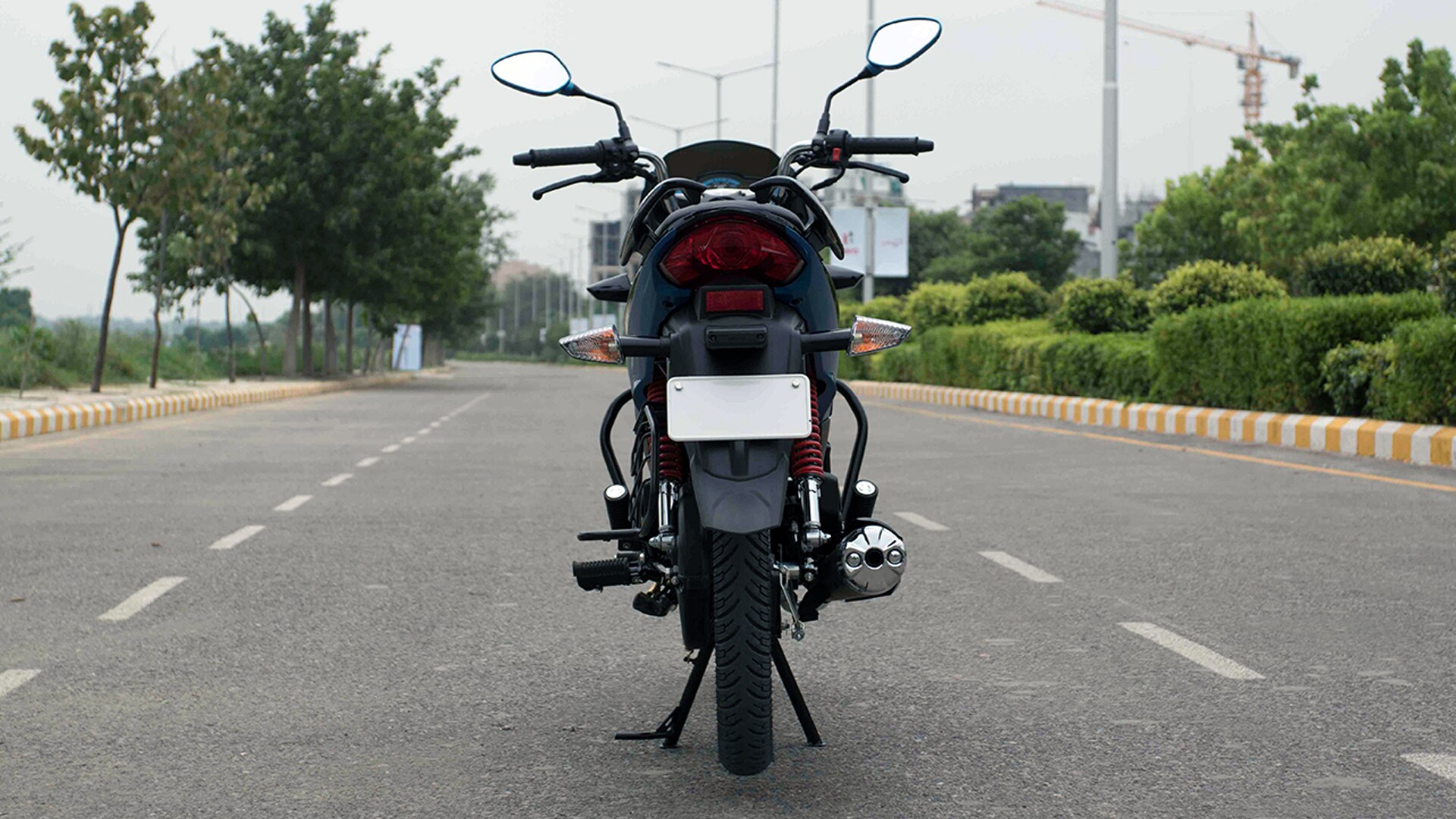 Hero Splendor iSmart 110 2016 Self-cast-drum Compare