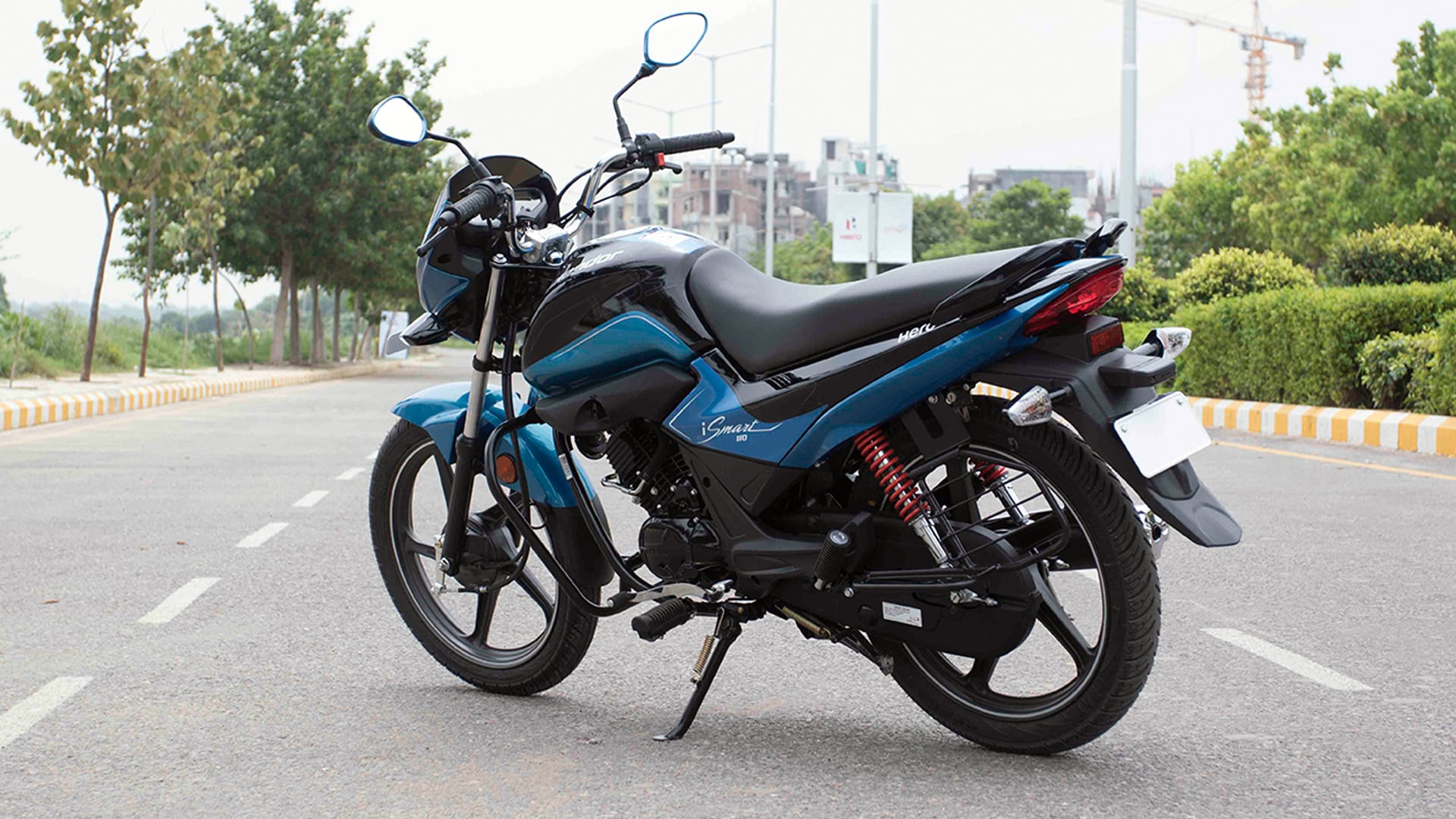 Hero Splendor iSmart 110 2016 Self-cast-drum Compare