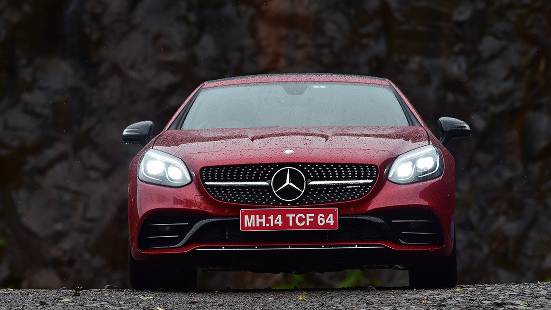 Mercedes Benz SLC 2016 43 AMG Compare