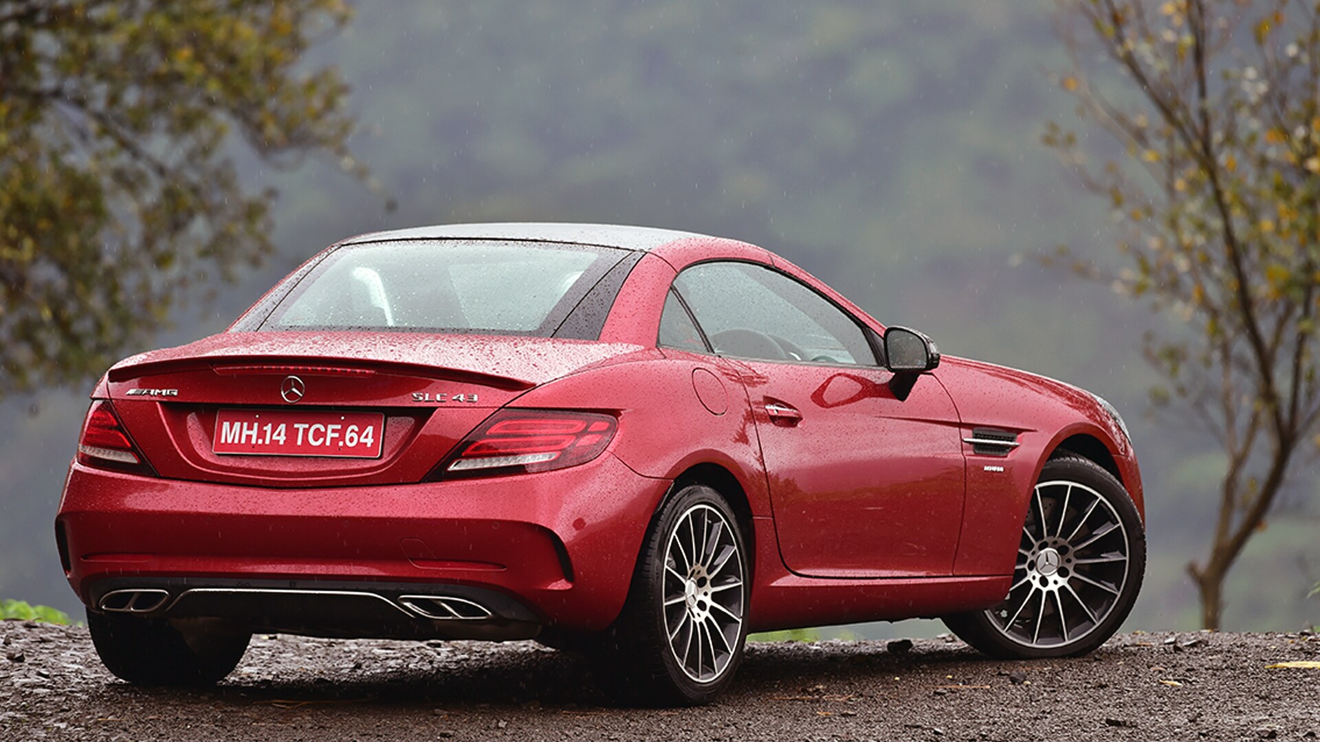 Mercedes Benz SLC 2016 43 AMG Compare