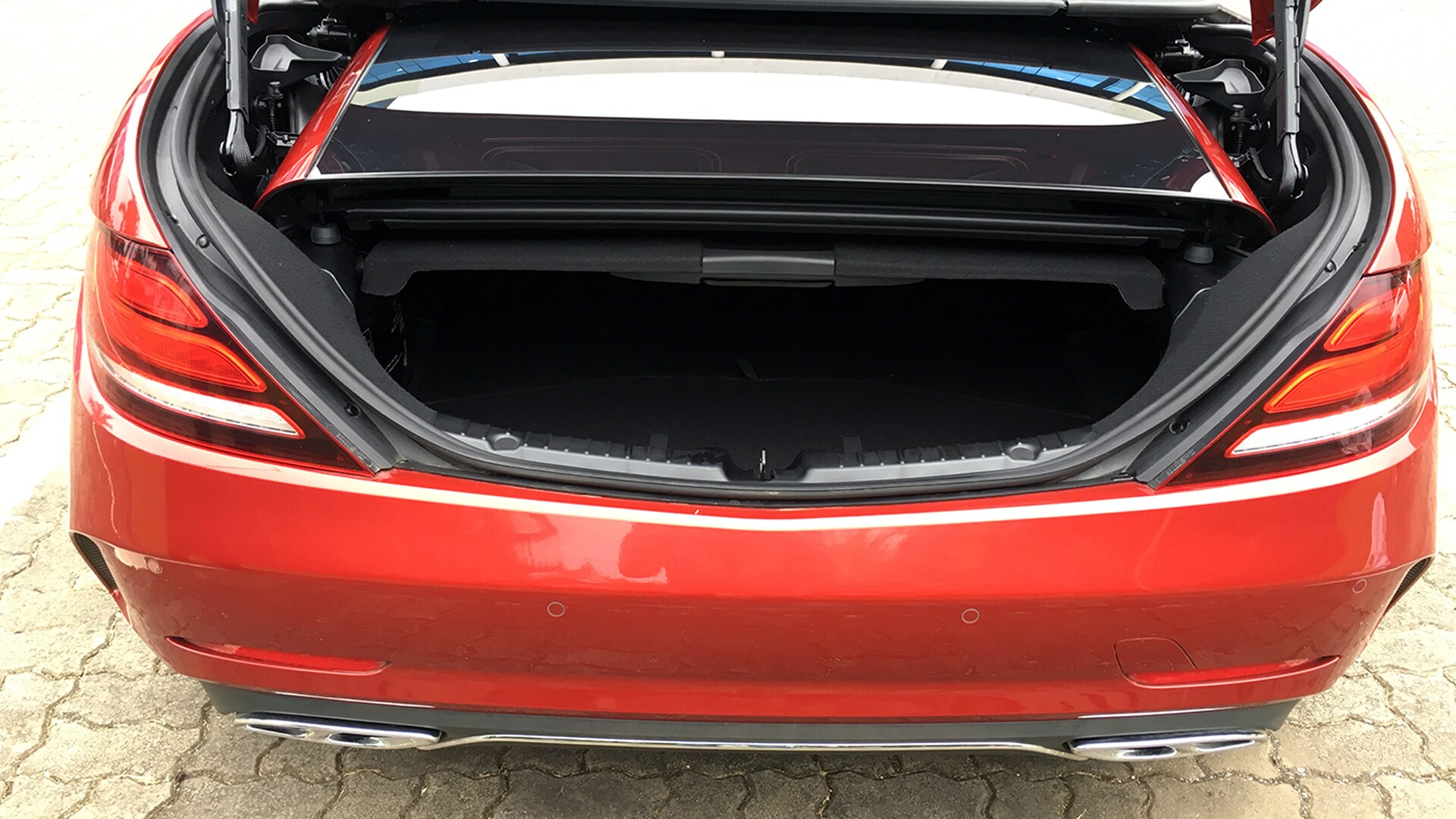 Mercedes Benz SLC 2016 43 AMG Compare