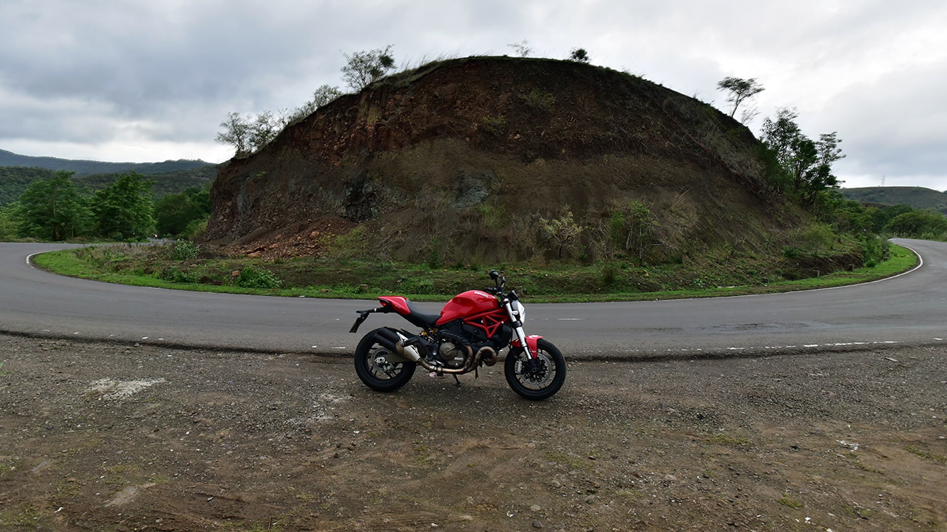 Ducati Monster 821 2015 STD