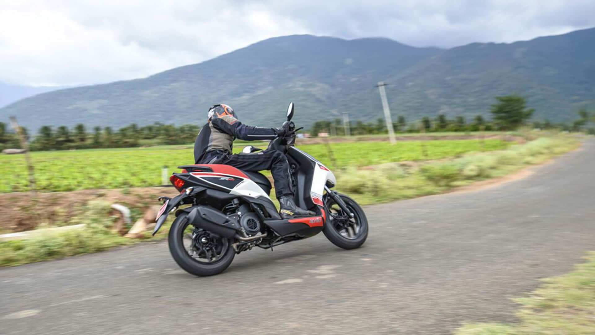 Aprilia SR 150 2016 STD