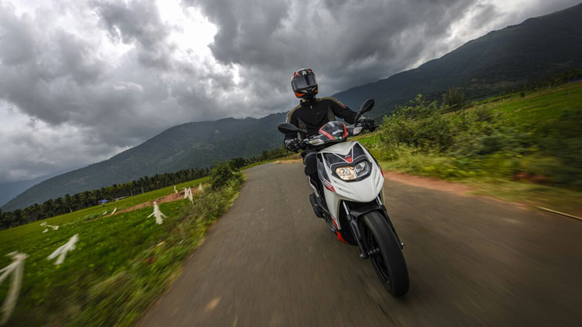 Aprilia SR 150 2016 STD