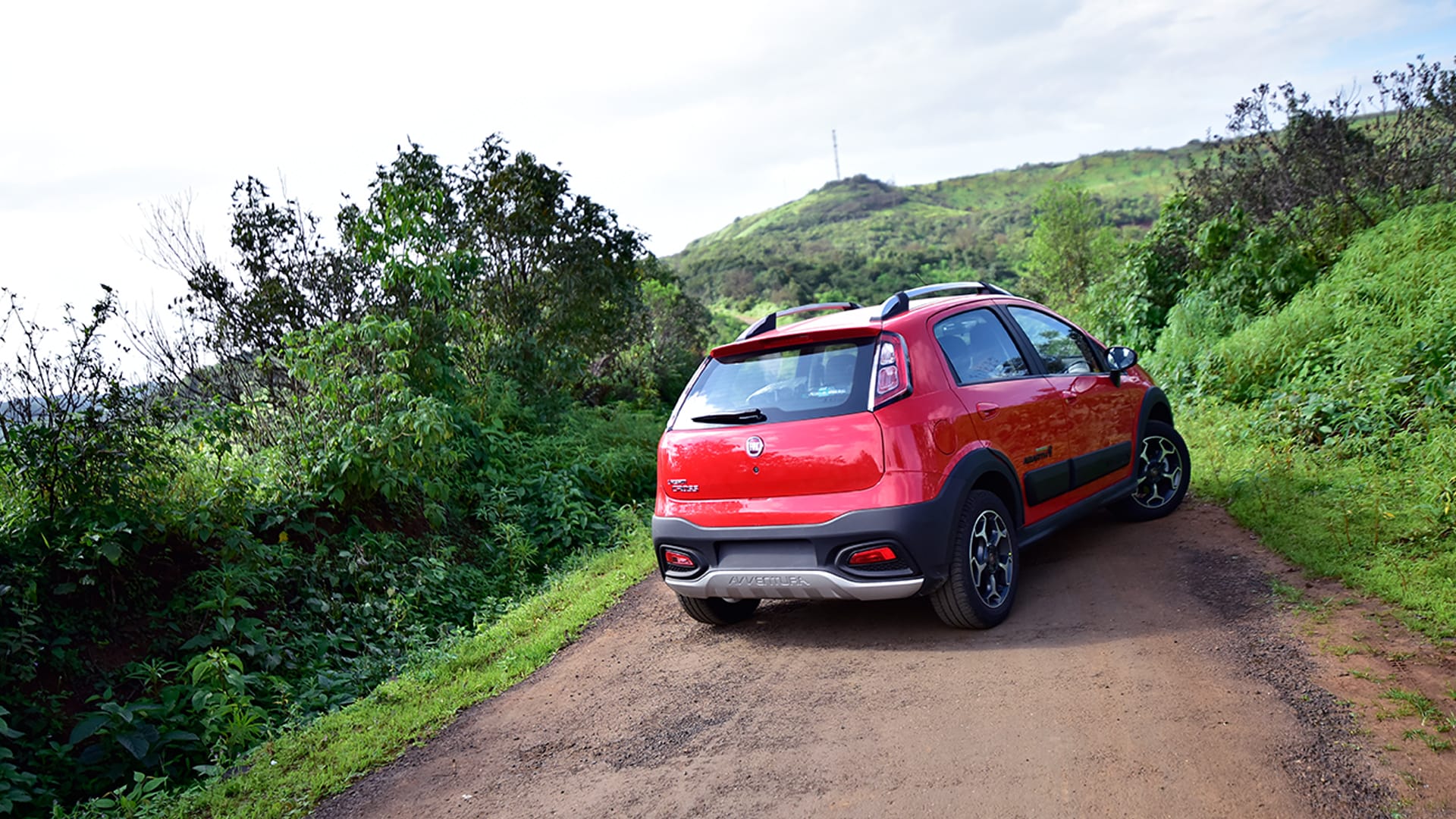 Fiat Avventura Urban Cross 2016 1.3 Multijet Diesel Active Exterior