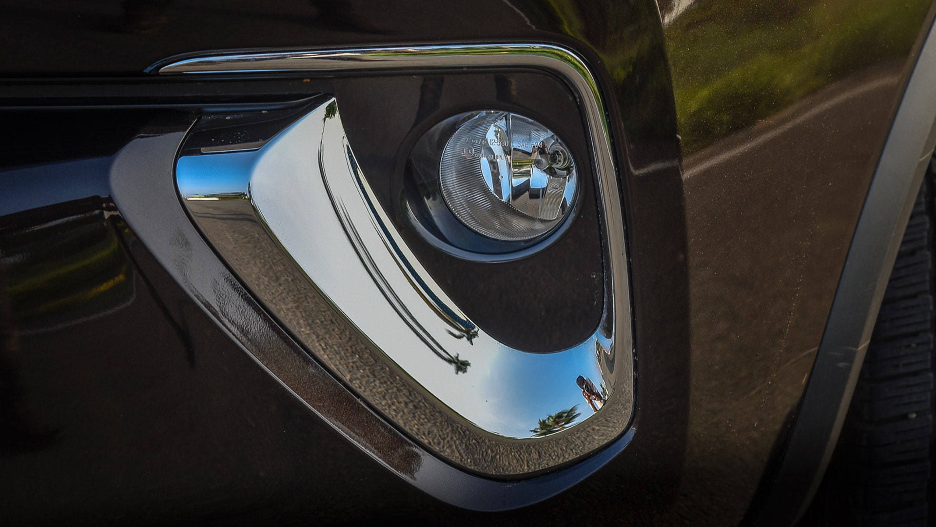 Toyota Fortuner 2016 4X4 MT Diesel Exterior