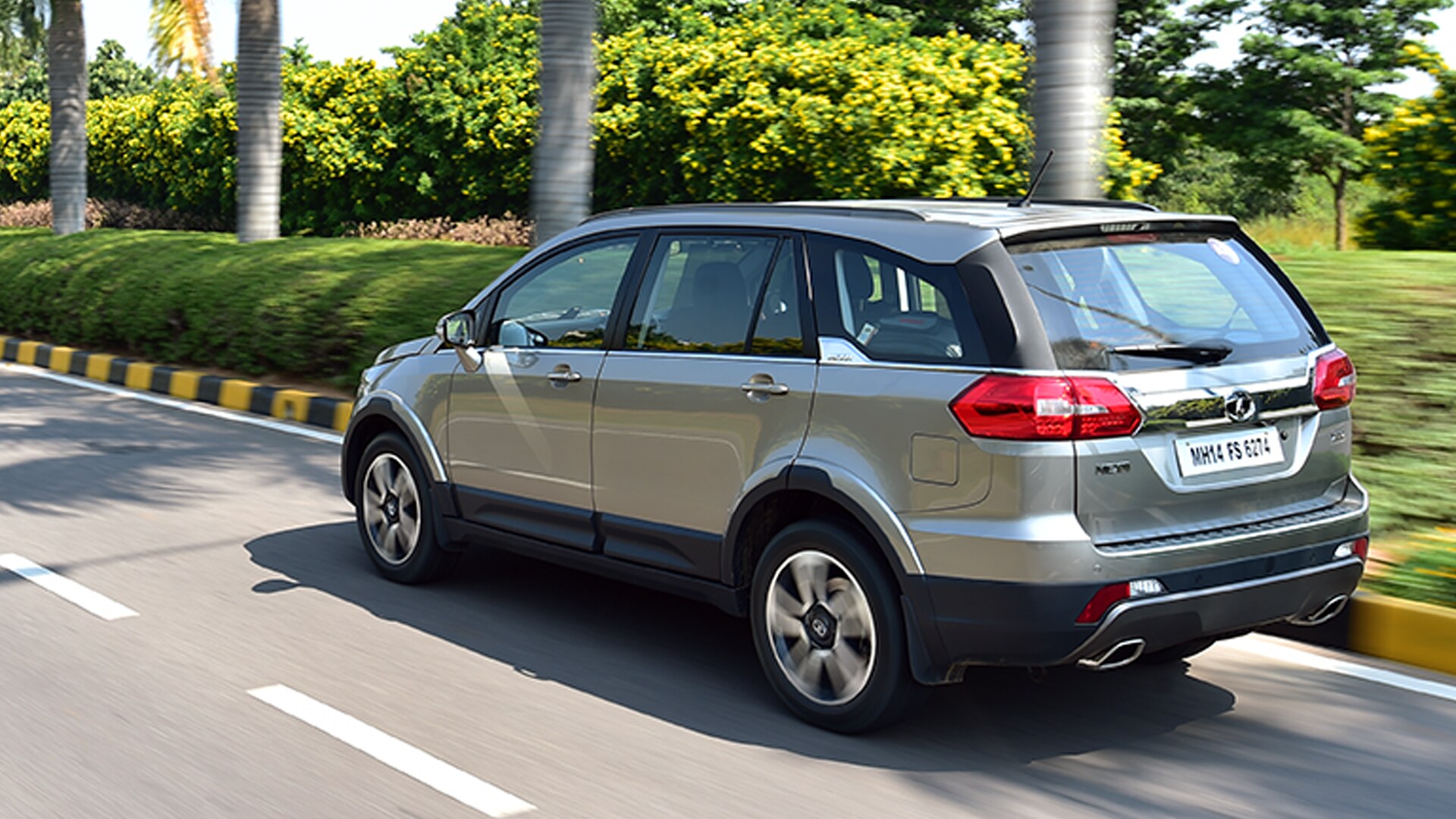 Tata Hexa 2017 XE MT Exterior