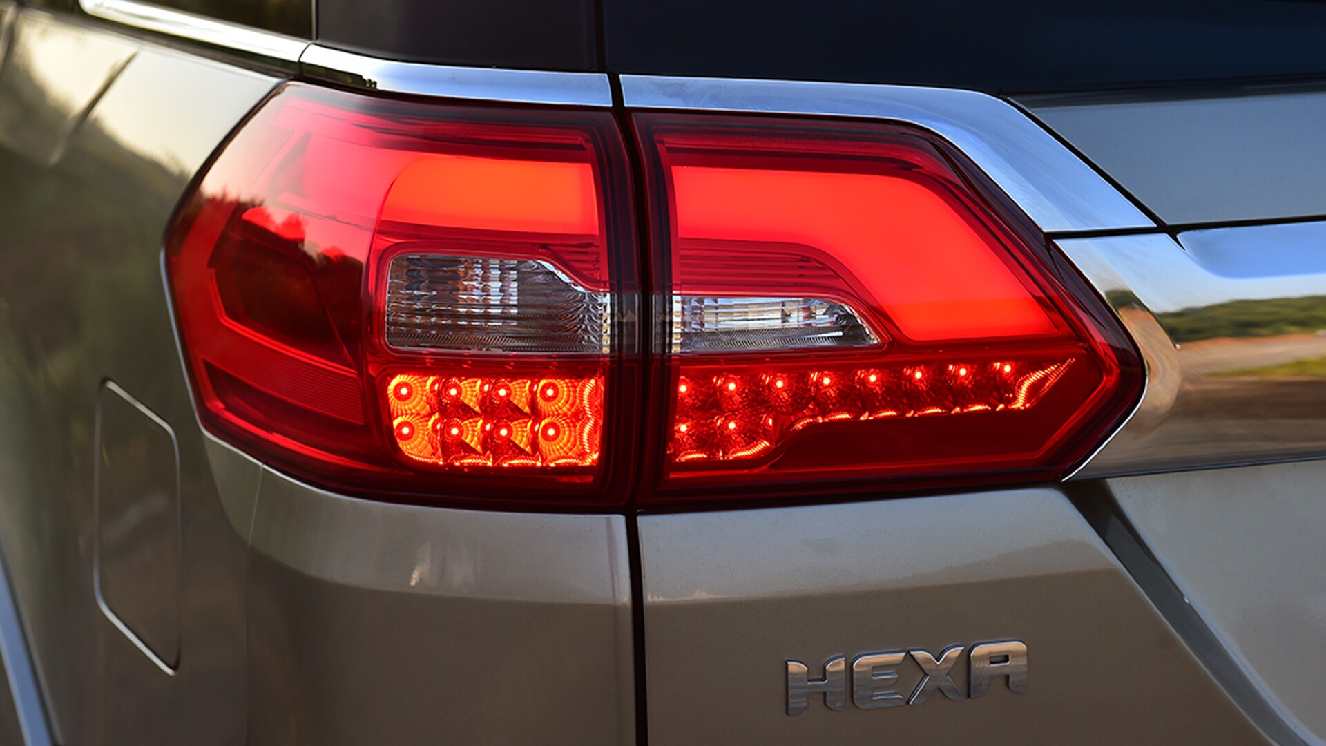 Tata Hexa 2017 XE MT Exterior