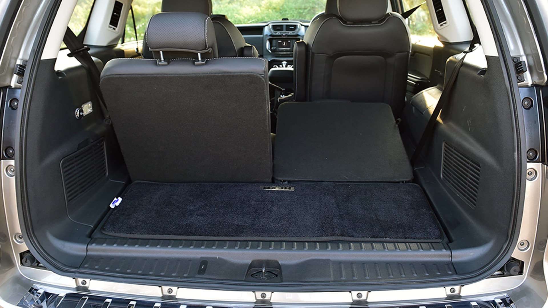 Tata Hexa 2017 XE MT Interior