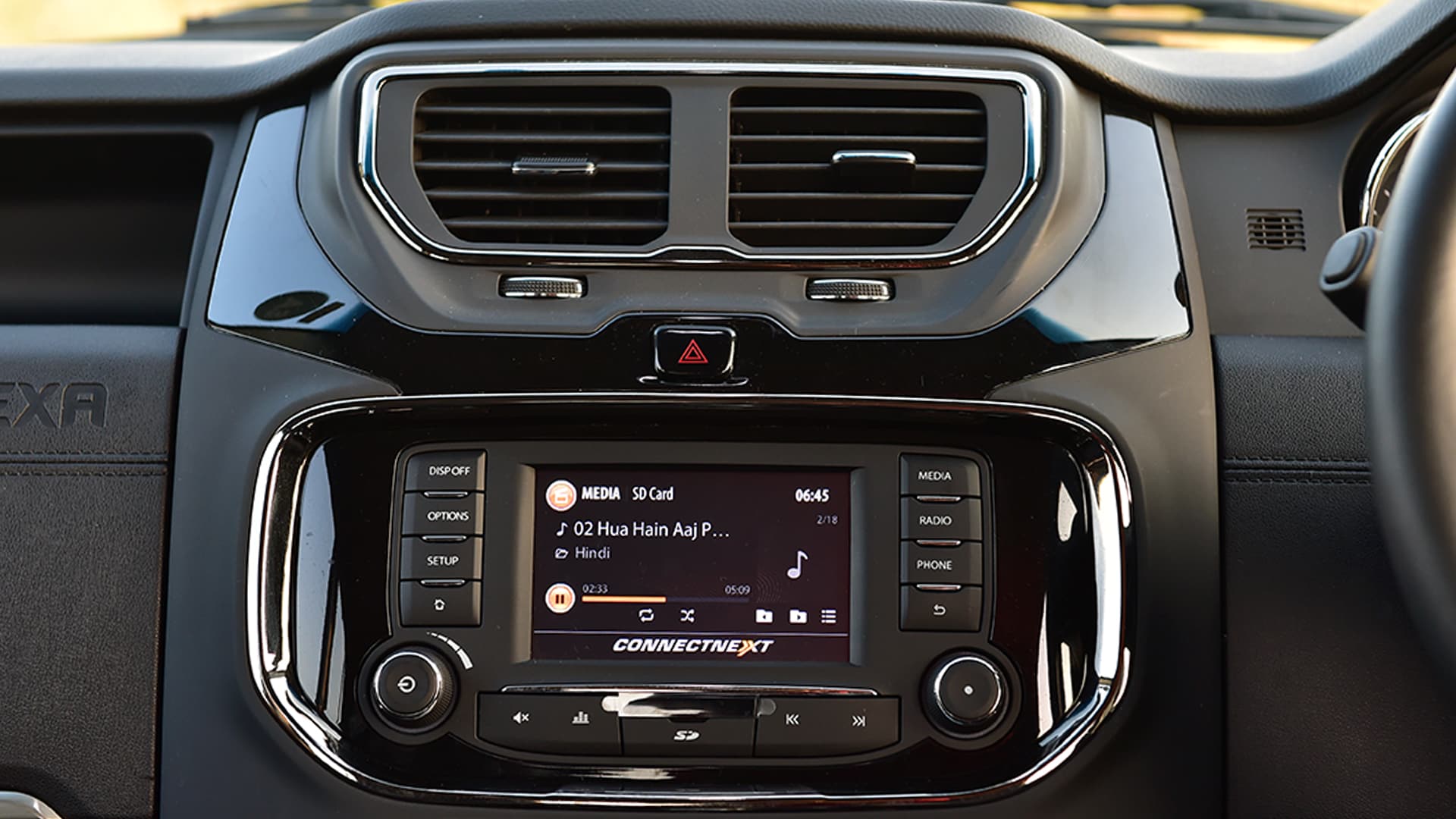 Tata Hexa 2017 XE MT Interior