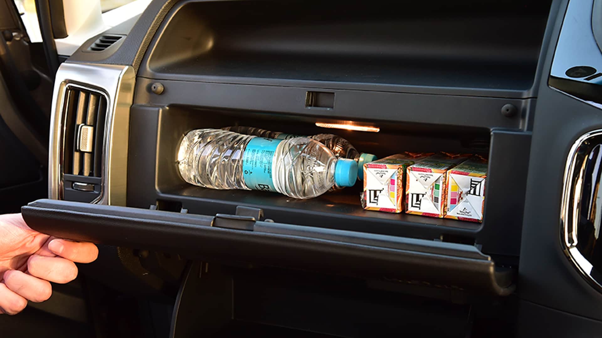 Tata Hexa 2017 XE MT Interior