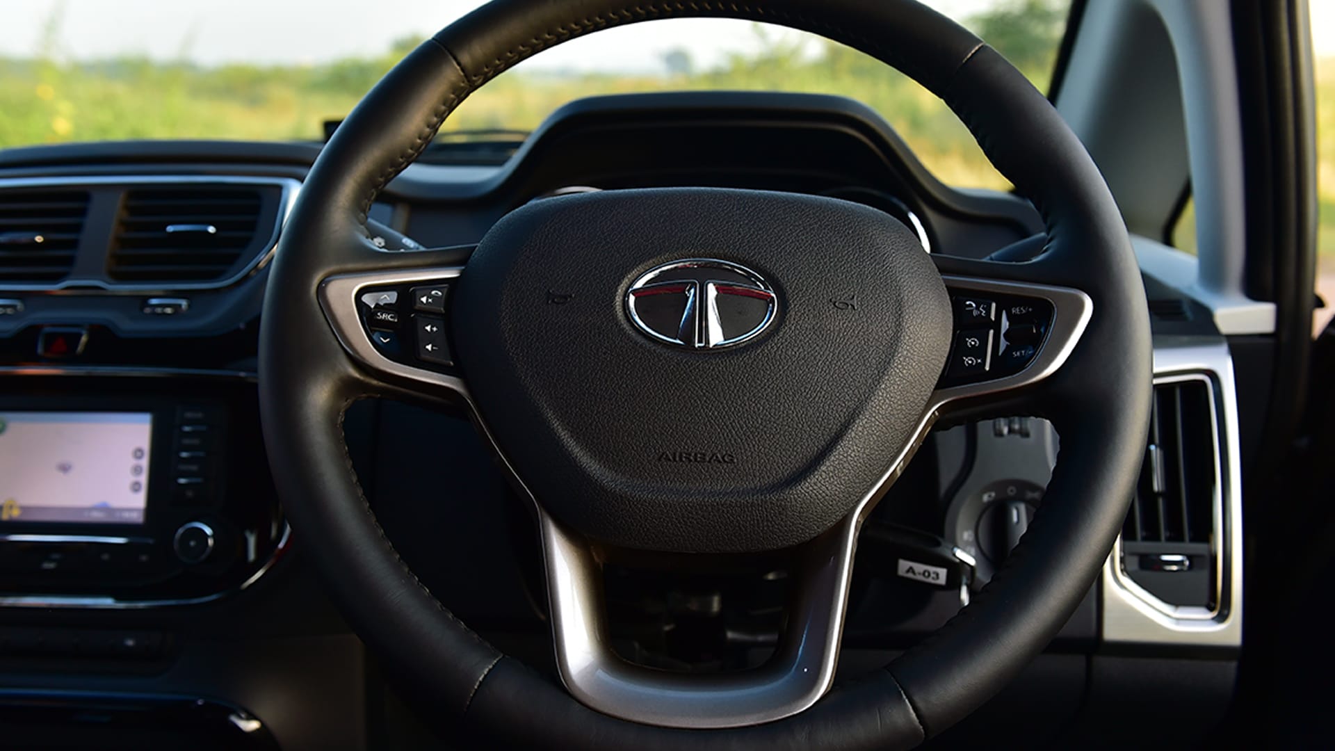 Tata Hexa 2017 XE MT Interior
