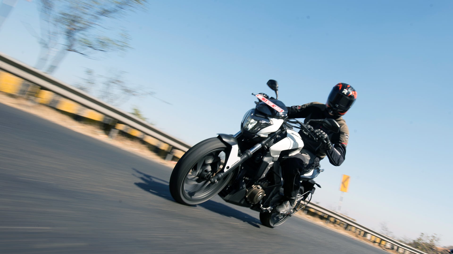 Bajaj Dominar 400 2017 ABS