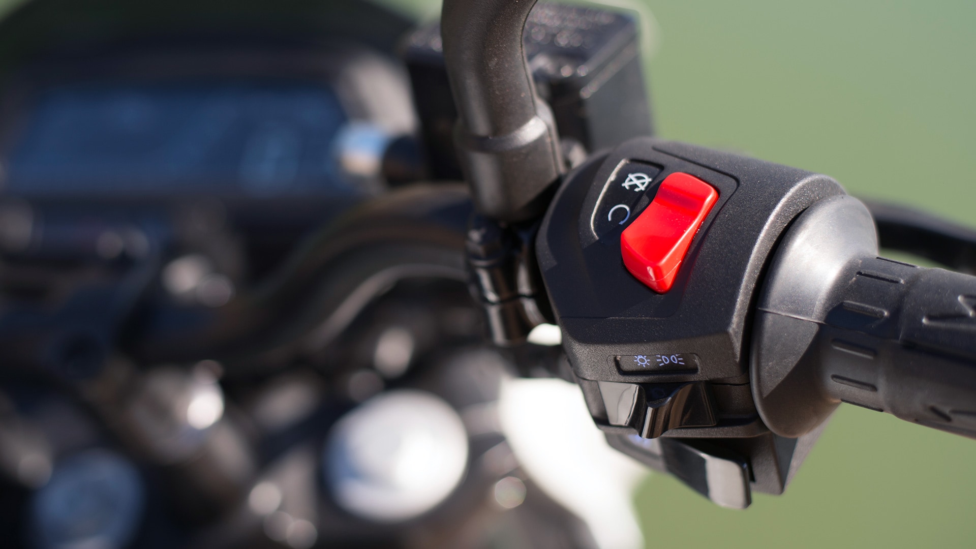 Bajaj Dominar 400 2017 ABS