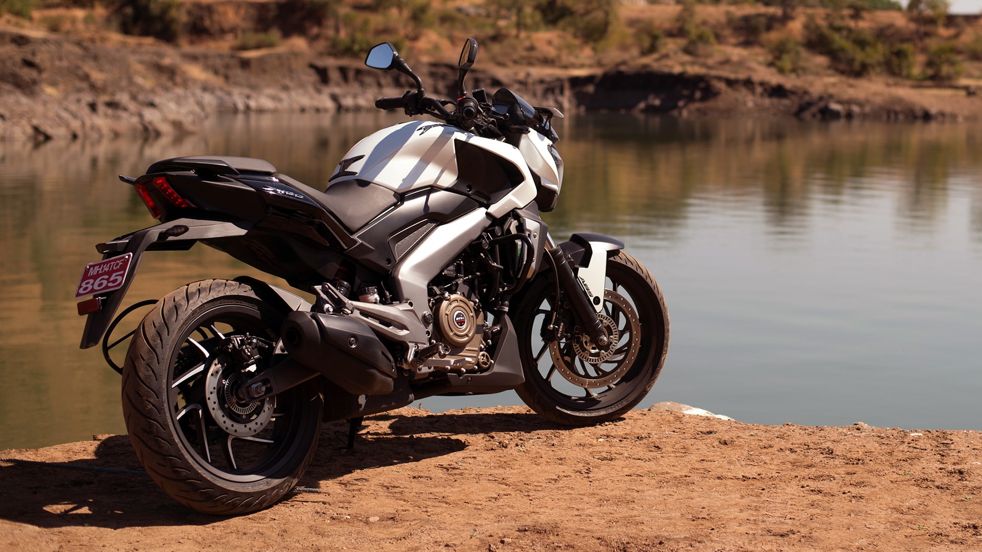 Bajaj Dominar 400 2017 ABS