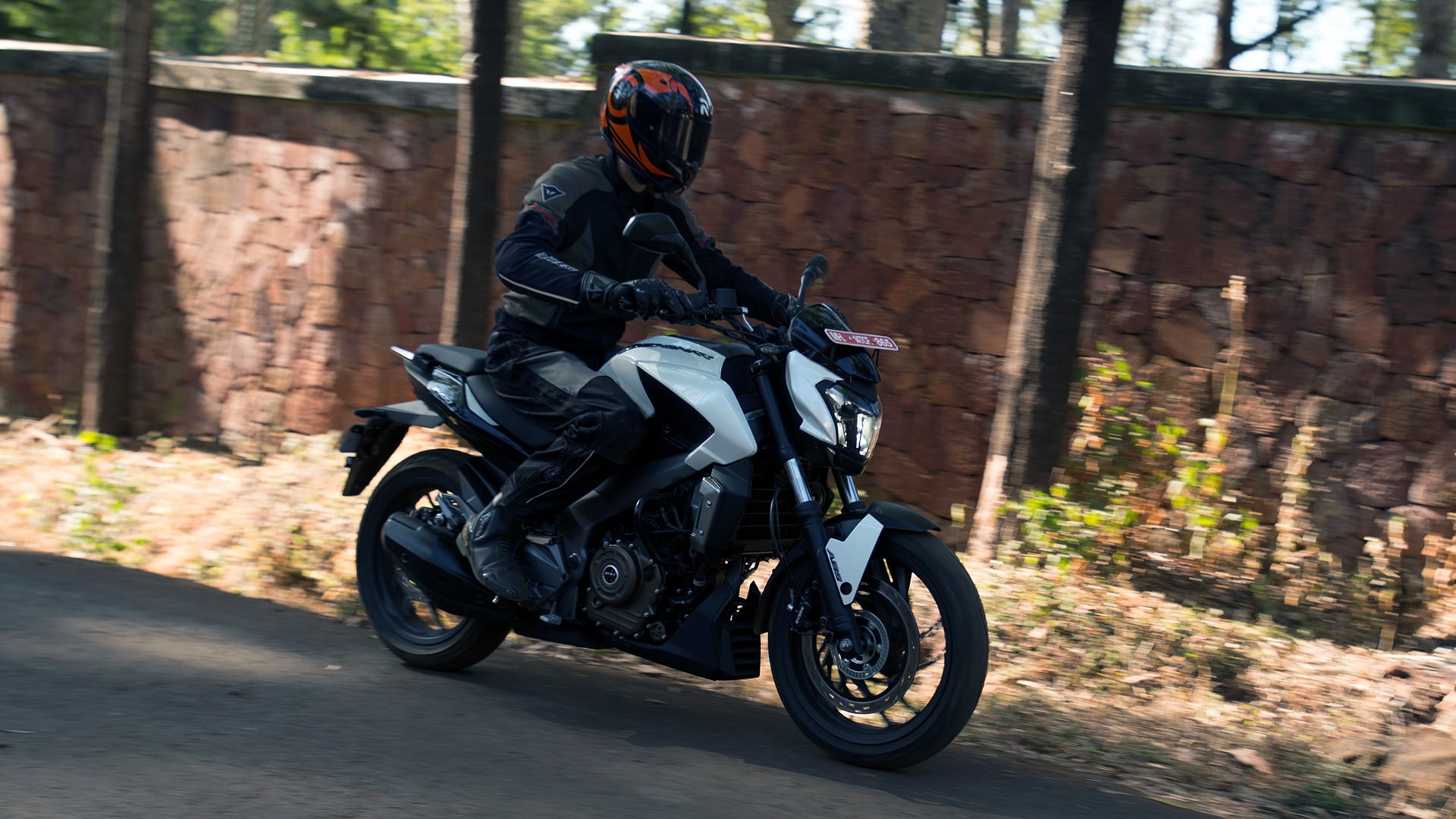 Bajaj Dominar 400 2017 ABS