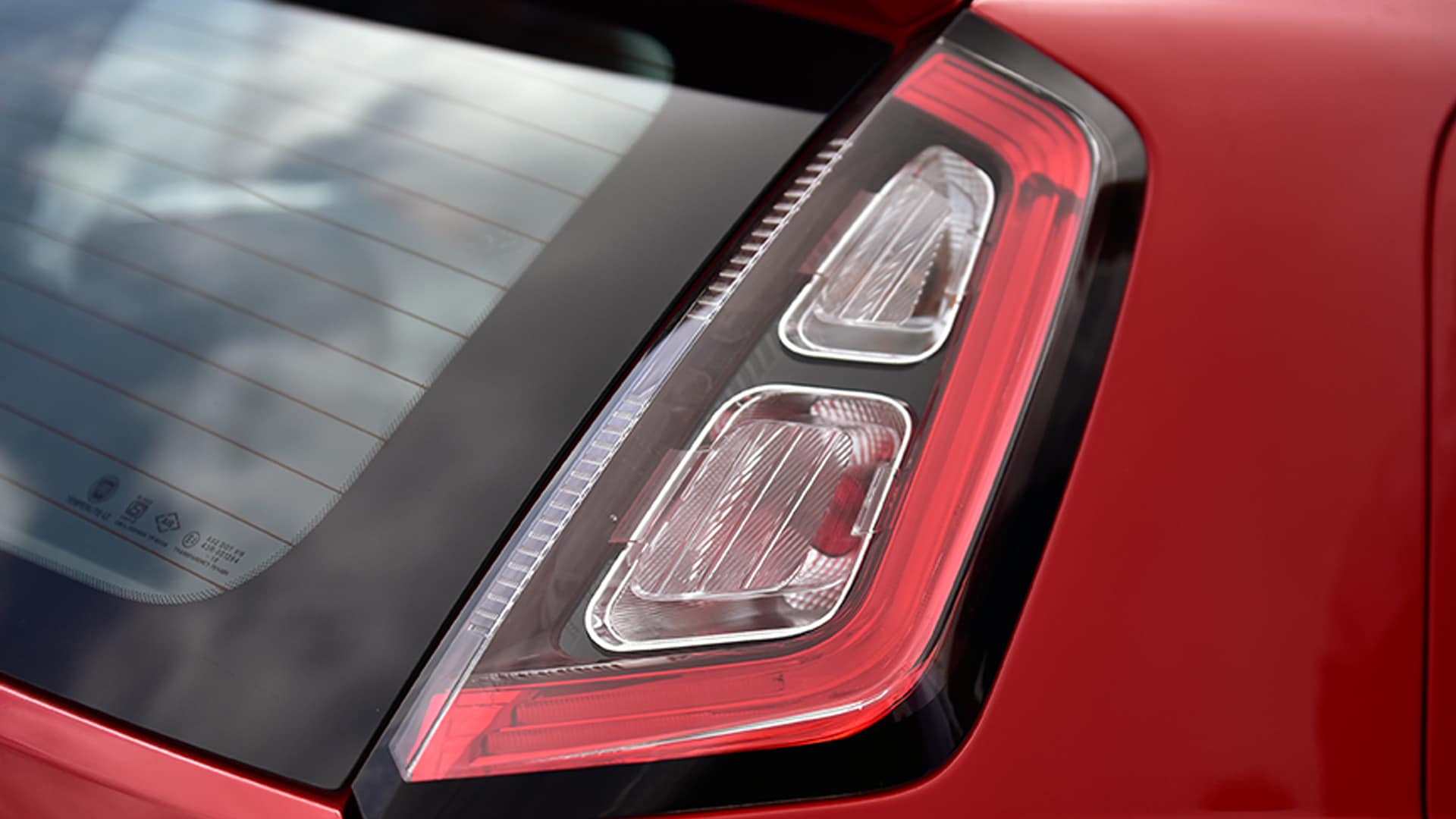 Fiat Avventura Urban Cross 2016 1.3 Multijet Diesel Active Exterior