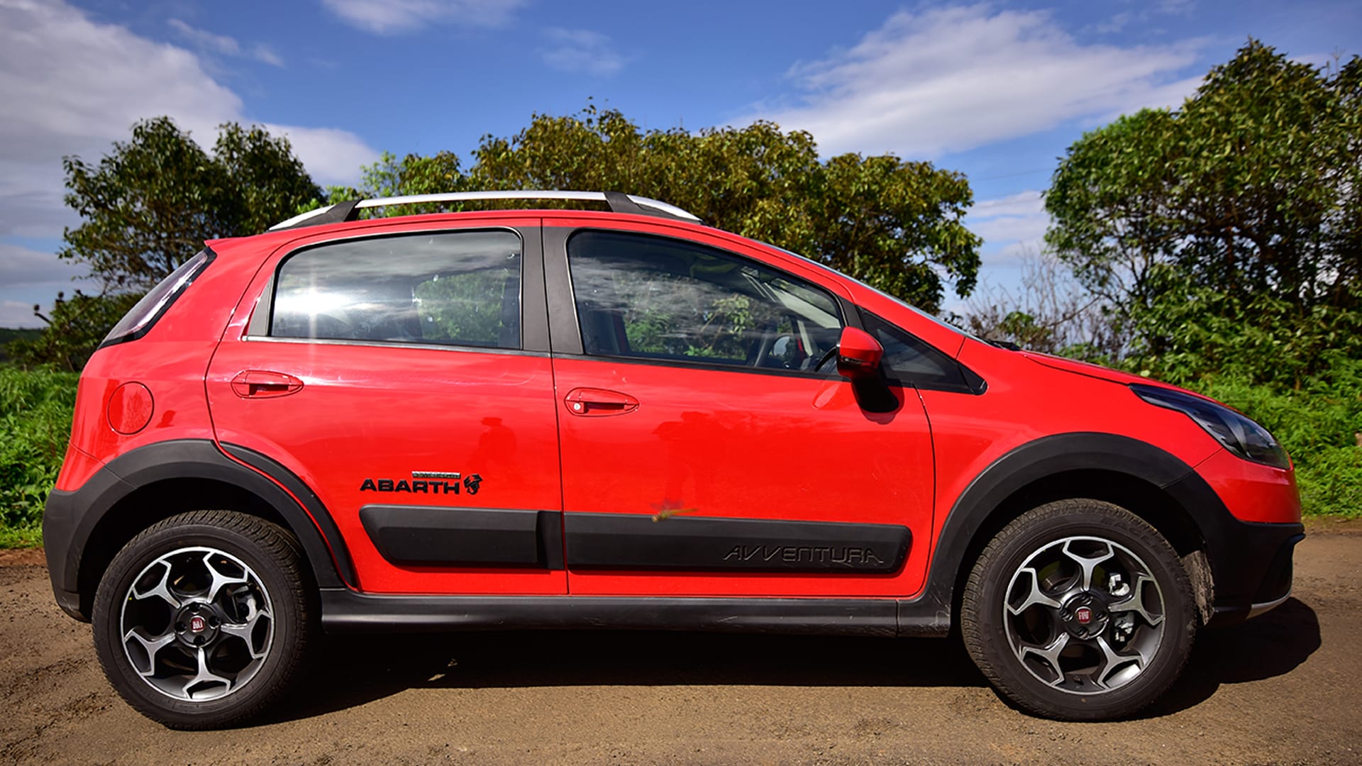 Fiat Avventura Urban Cross 2016 1.3 Multijet Diesel Active Exterior