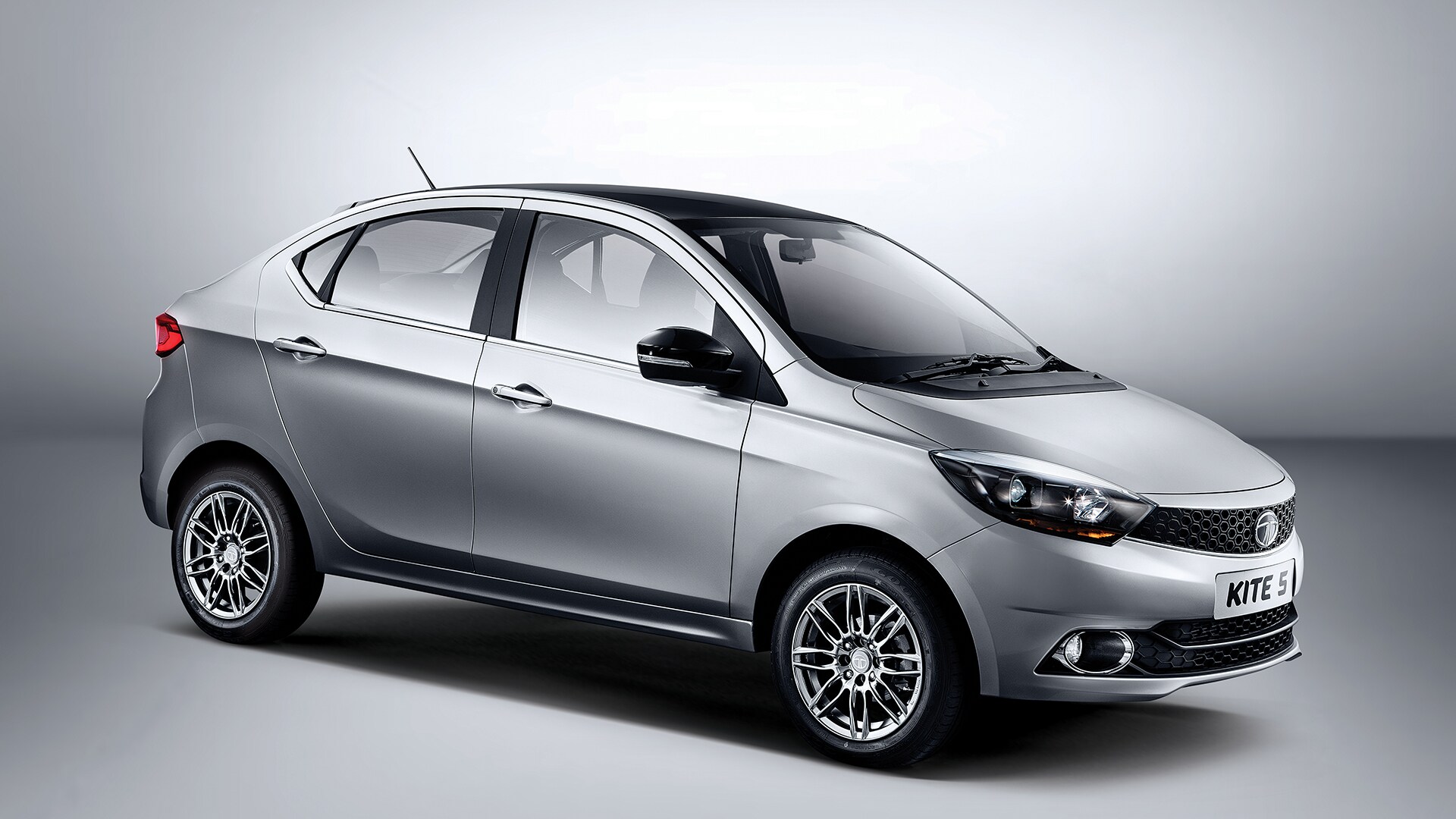 Tata Kite 5 2017 Revotorq Std Exterior