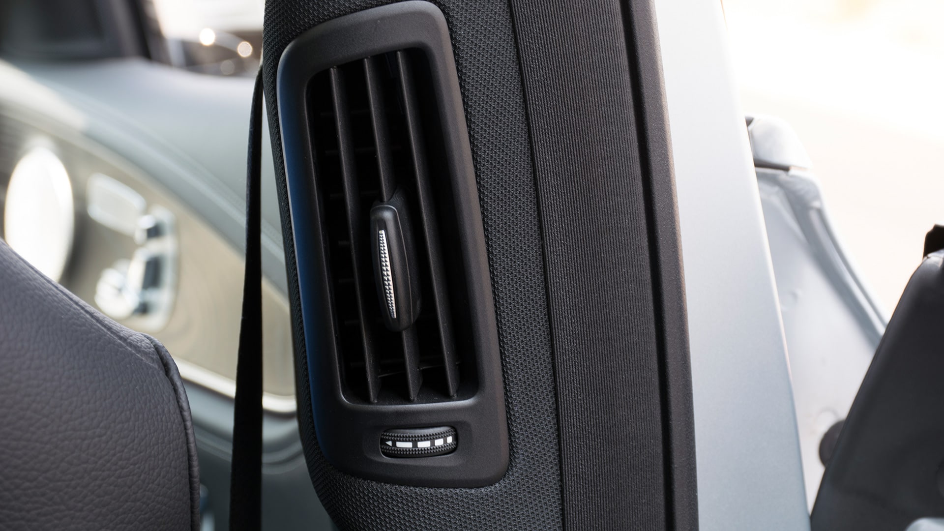 Mercedes Benz-Eclass 2017 E 350 LWB Diesel Interior