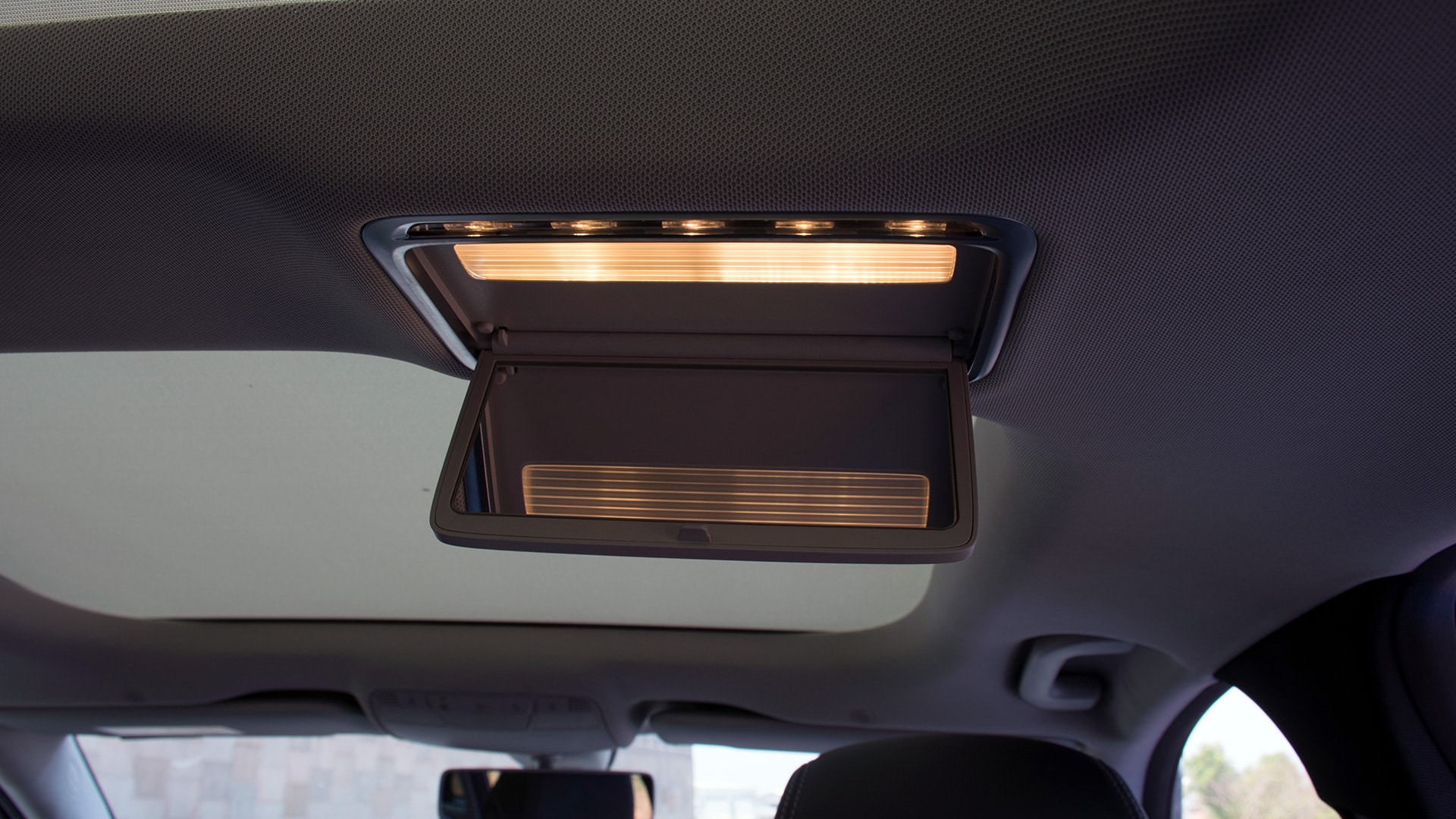 Mercedes Benz-Eclass 2017 E 350 LWB Diesel Interior