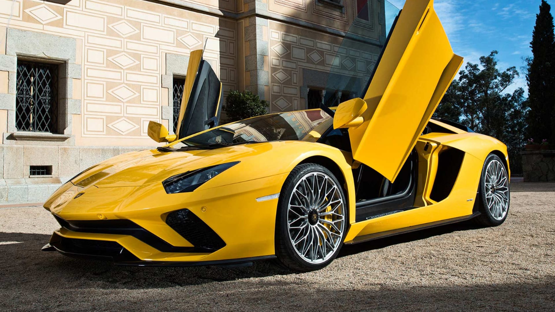 Lamborghini Aventador 2017 S Exterior