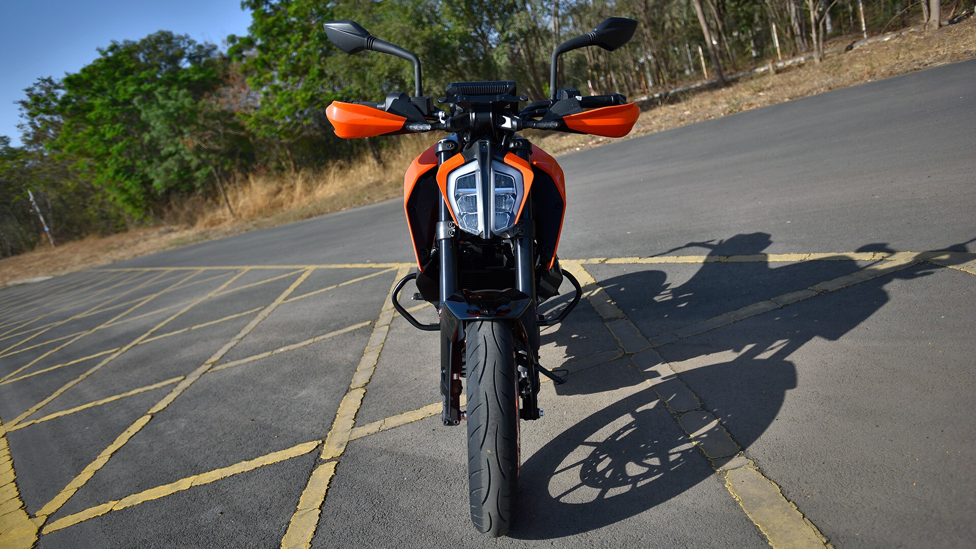 KTM 390 Duke 2017 STD Compare