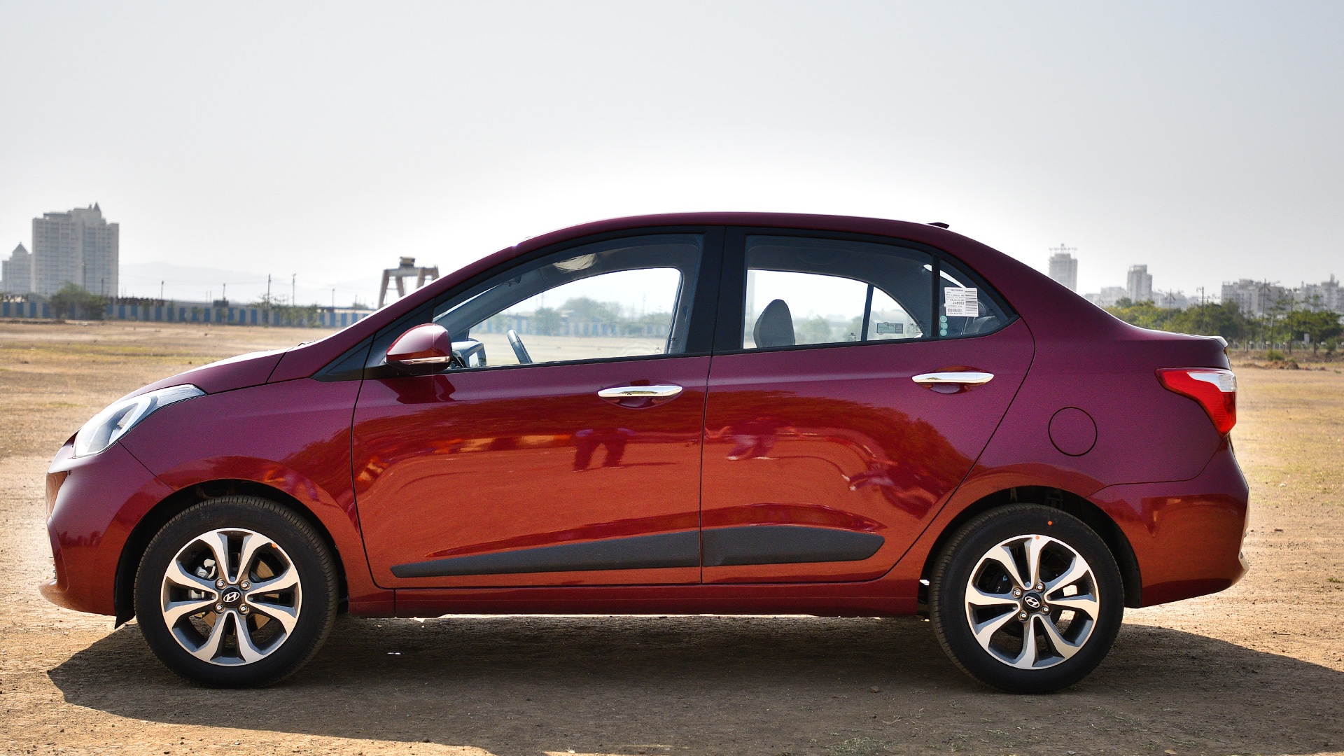 Hyundai xcent 2017 E Petrol Exterior