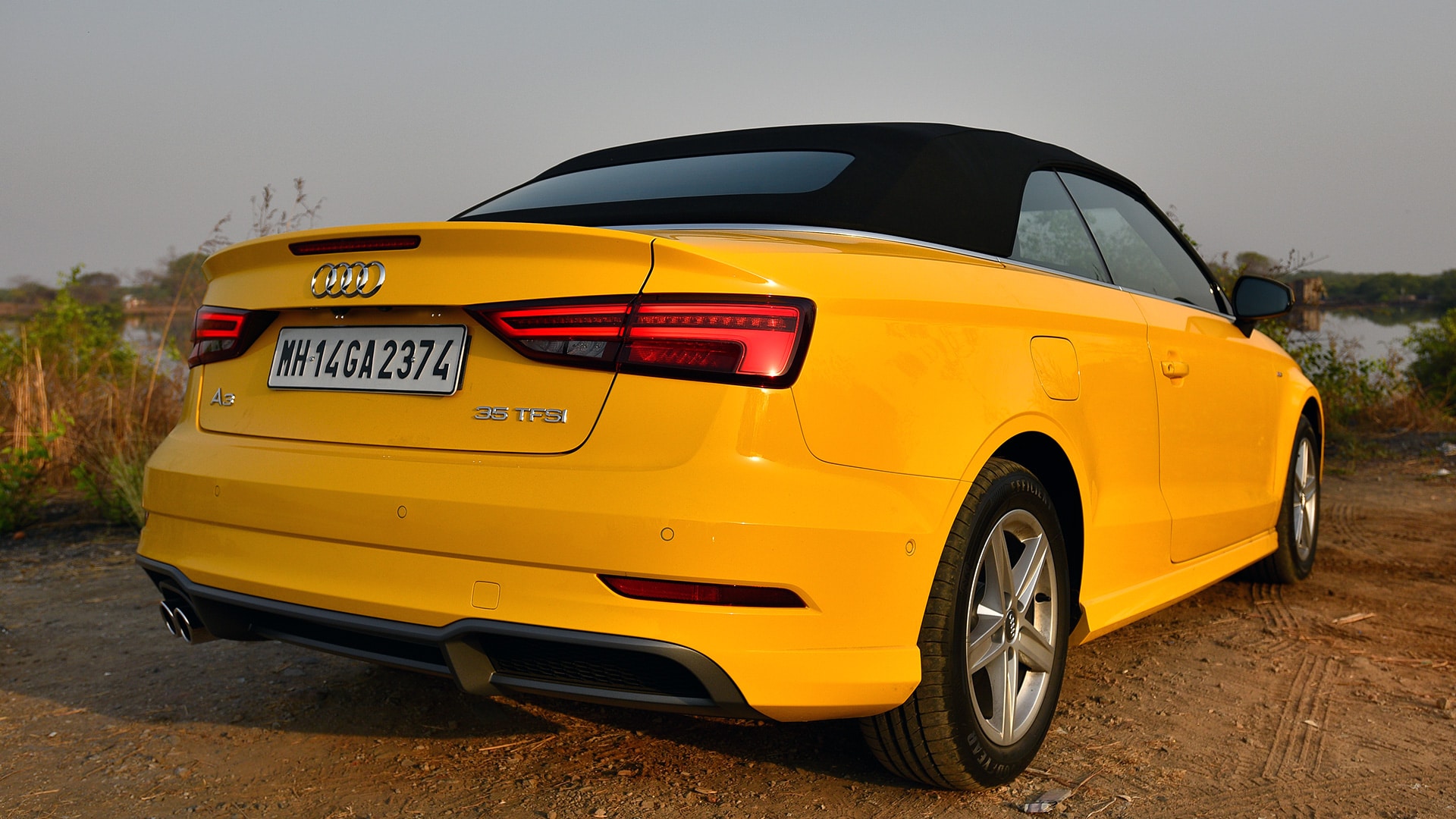 Audi A3 Cabriolet 2017 35 TFSI Compare