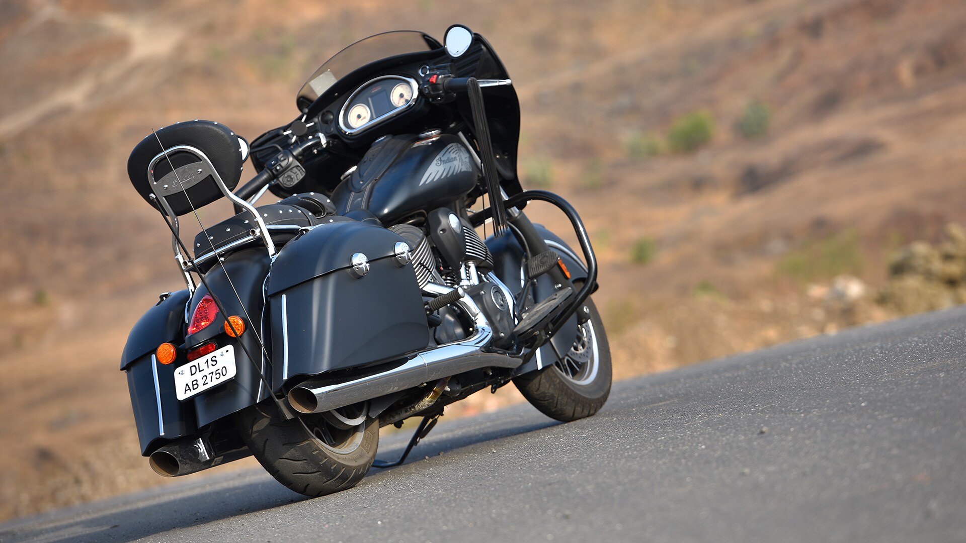 Indian Chieftain 2016 Dark Horse Exterior