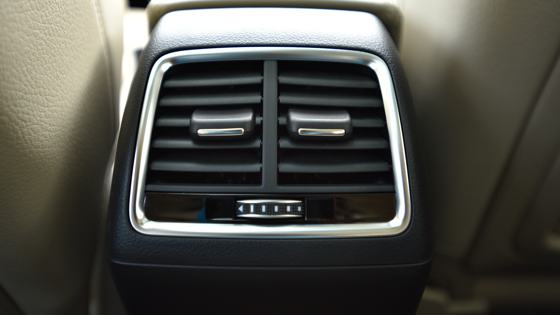 Audi Q3 2017 35 TDI quattro Premium Plus Interior