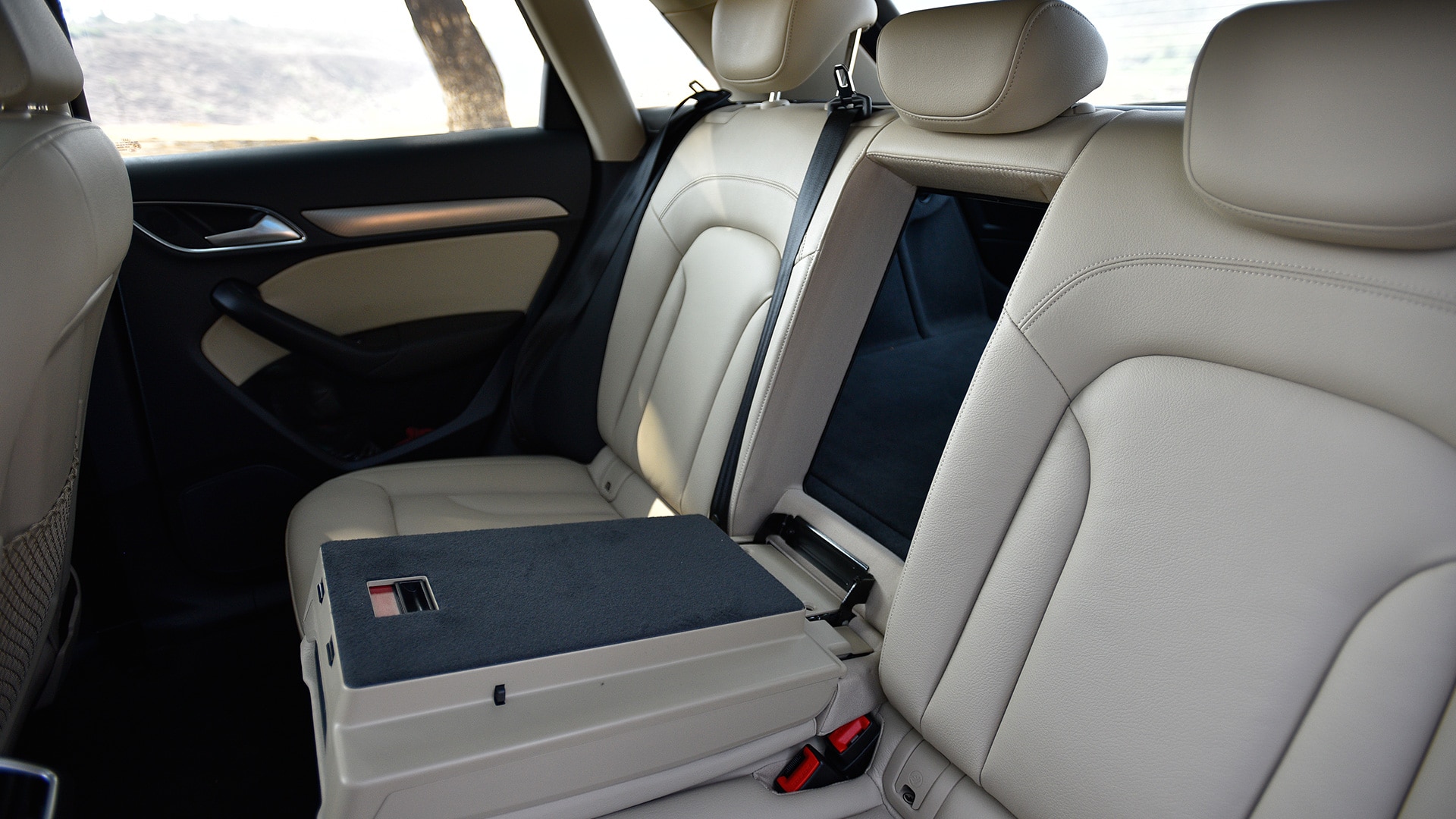 Audi Q3 2017 35 TDI quattro Premium Plus Interior