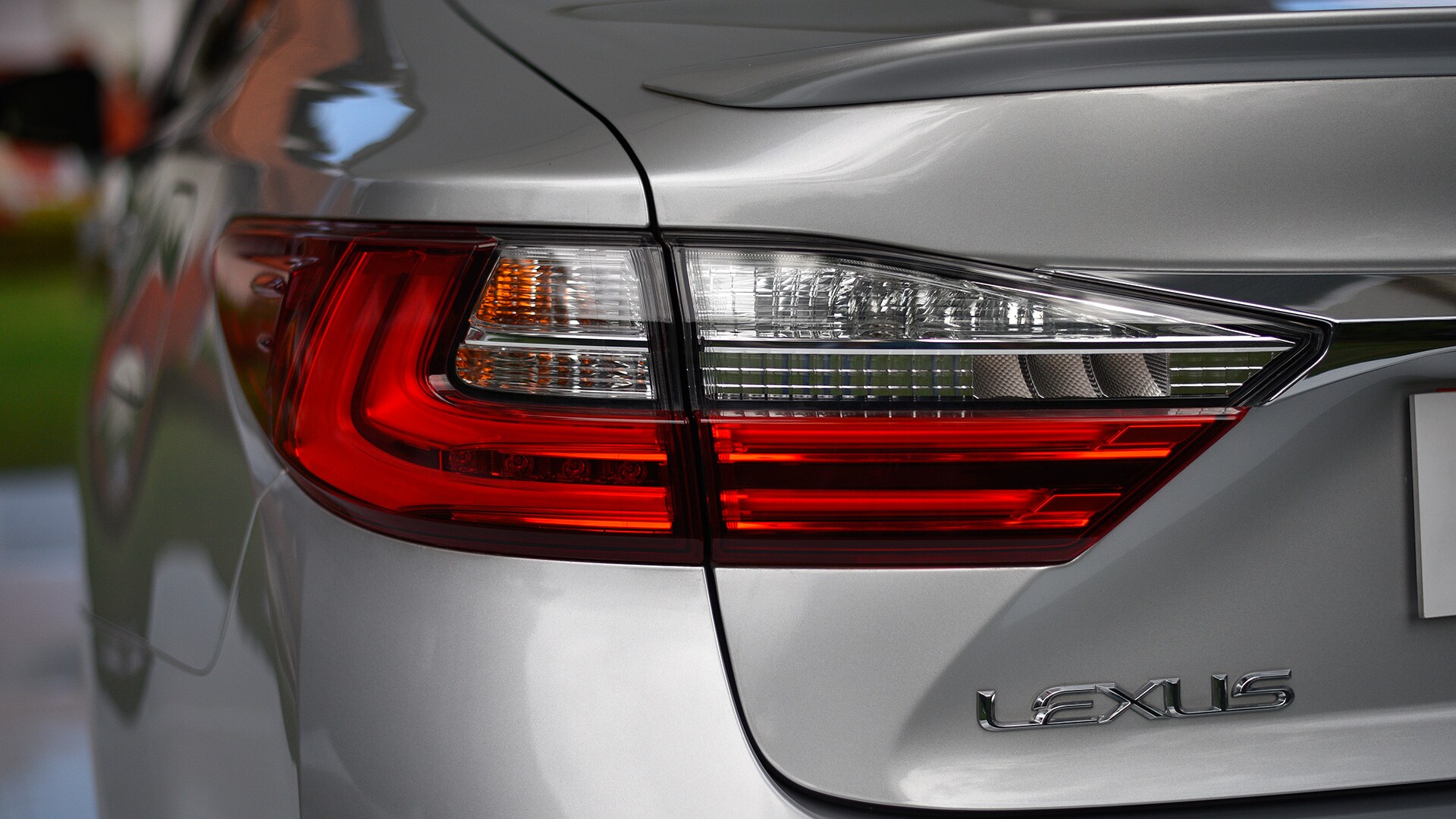 Lexus ES 300h 2017 STD Exterior