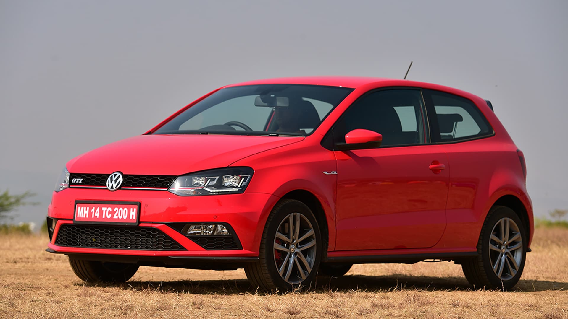 Volkswagen Polo 2017 GTI Compare