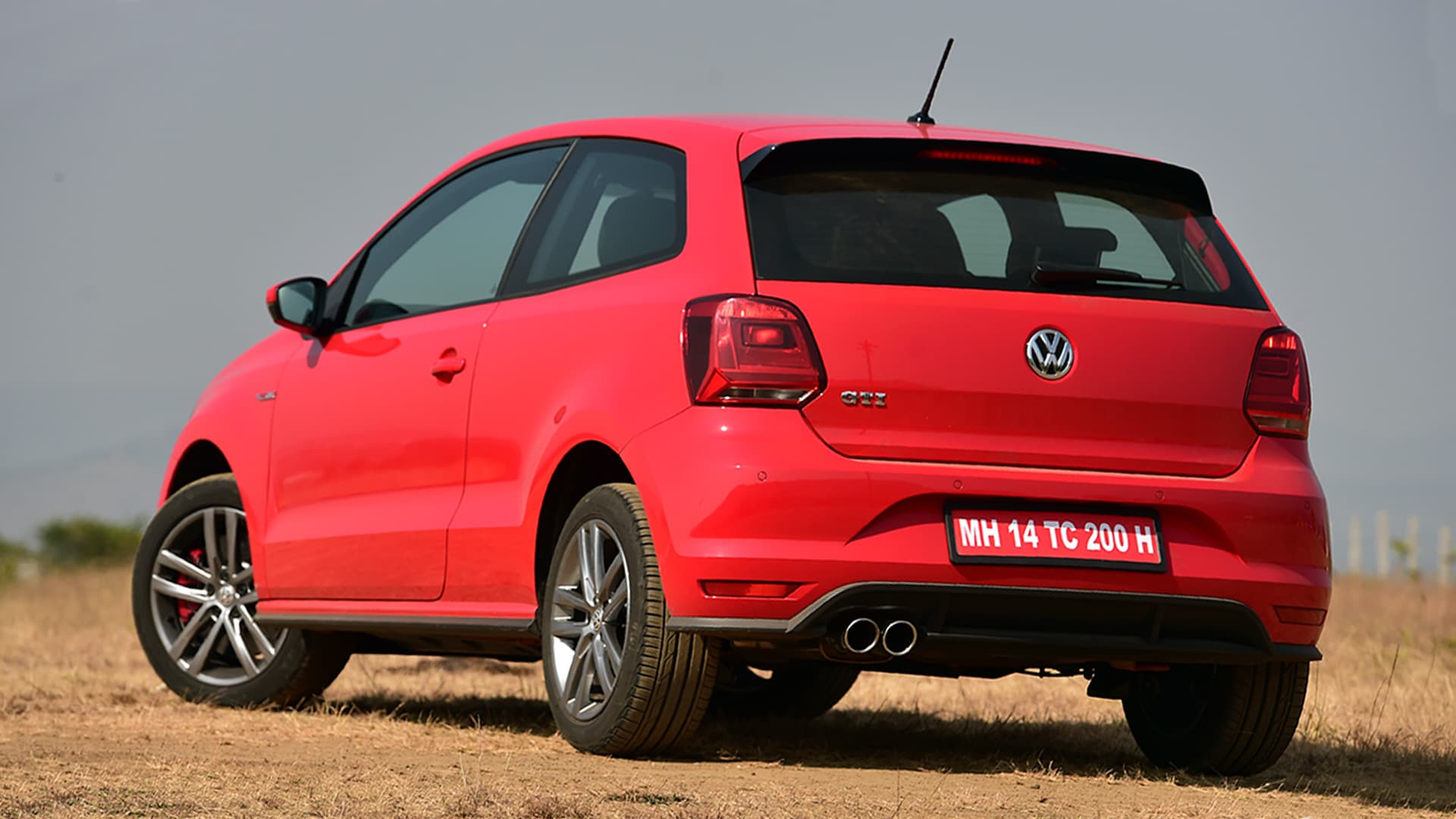 Volkswagen Polo 2017 GTI Compare