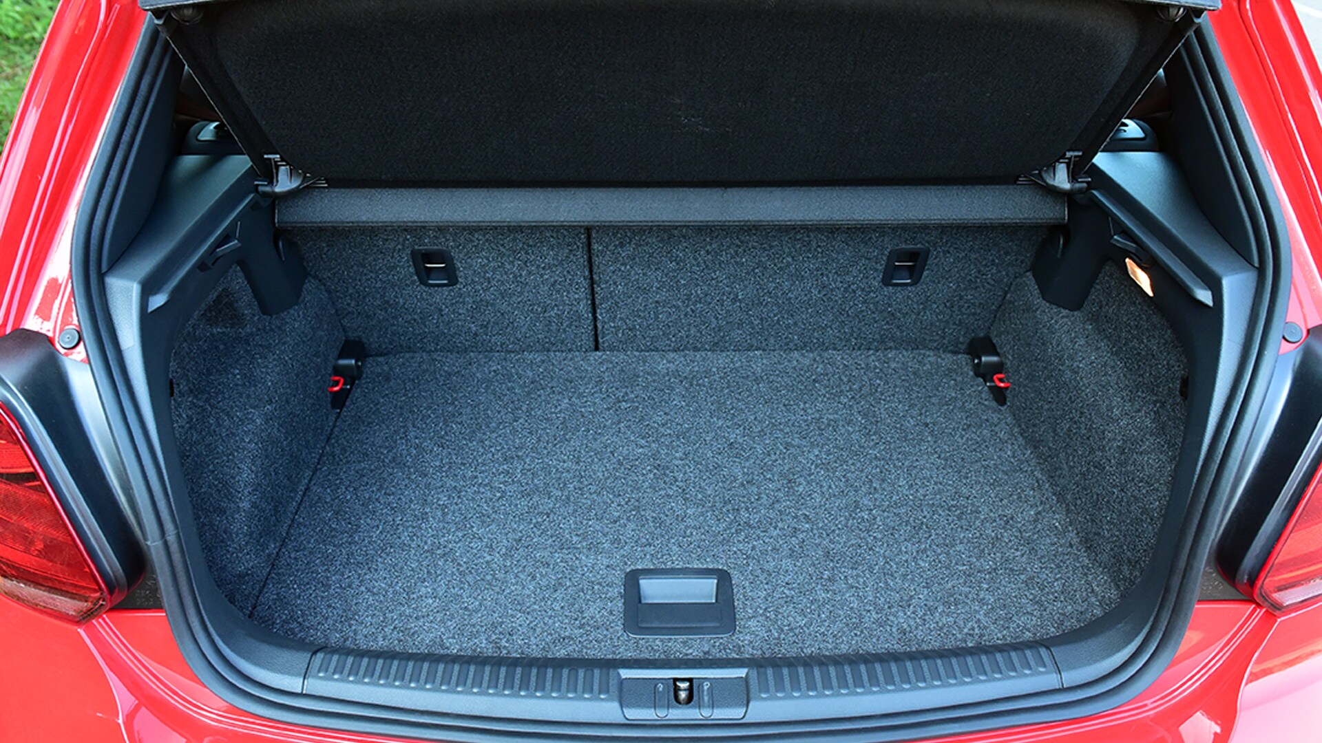 Volkswagen Polo 2017 GTI Compare