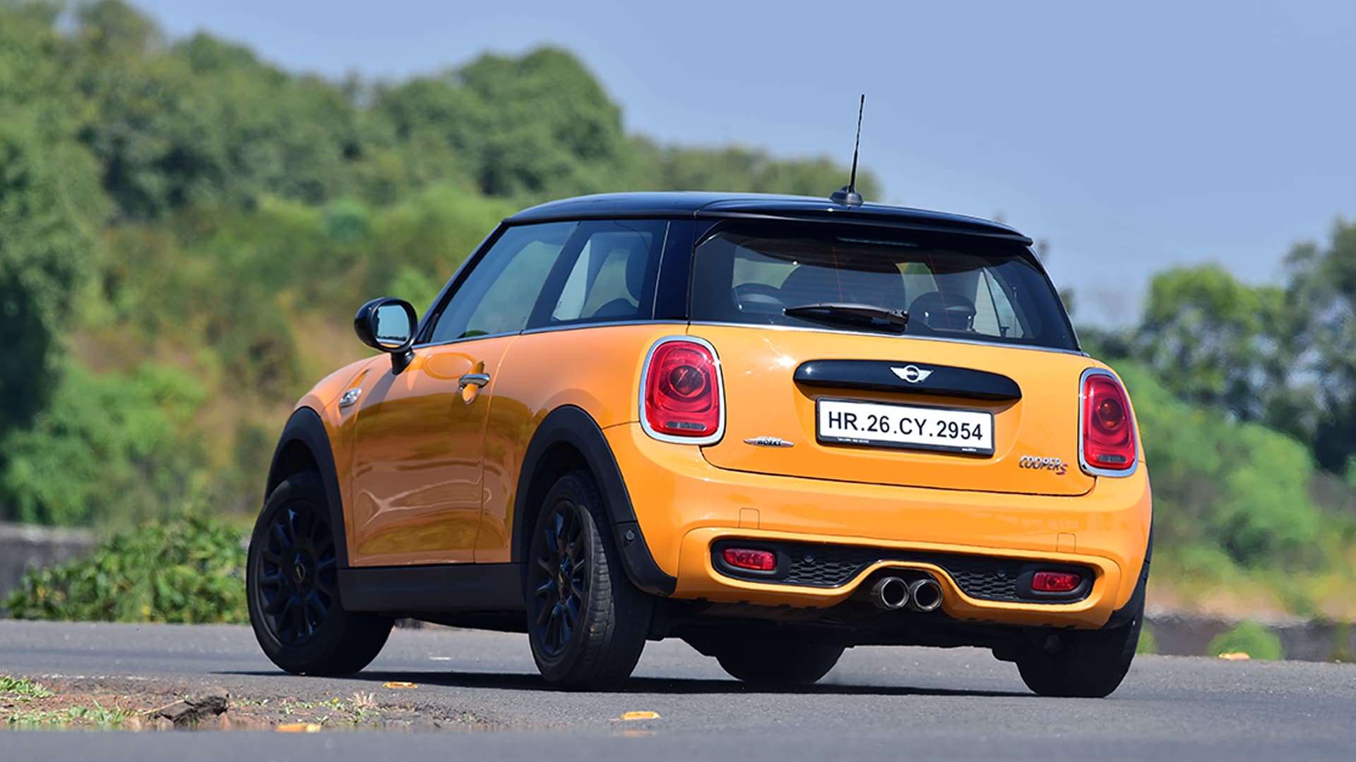 Mini Cooper-S- 3 door Exterior