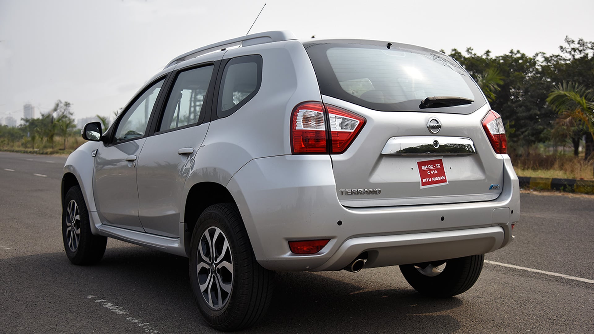 Nissan Terrano 2017 XV Premium AT dCi 110ps Exterior