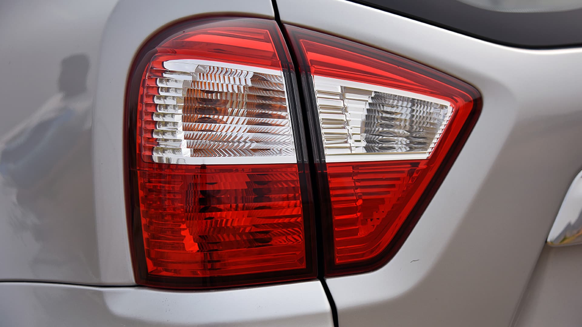 Nissan Terrano 2017 XV Premium AT dCi 110ps Exterior