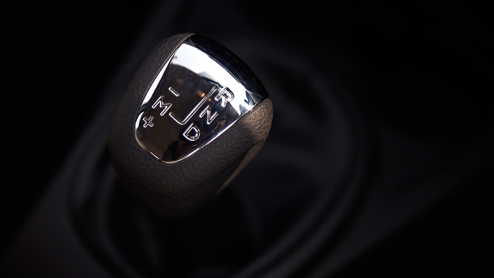 Nissan Terrano 2017 XV Premium AT dCi 110ps Interior