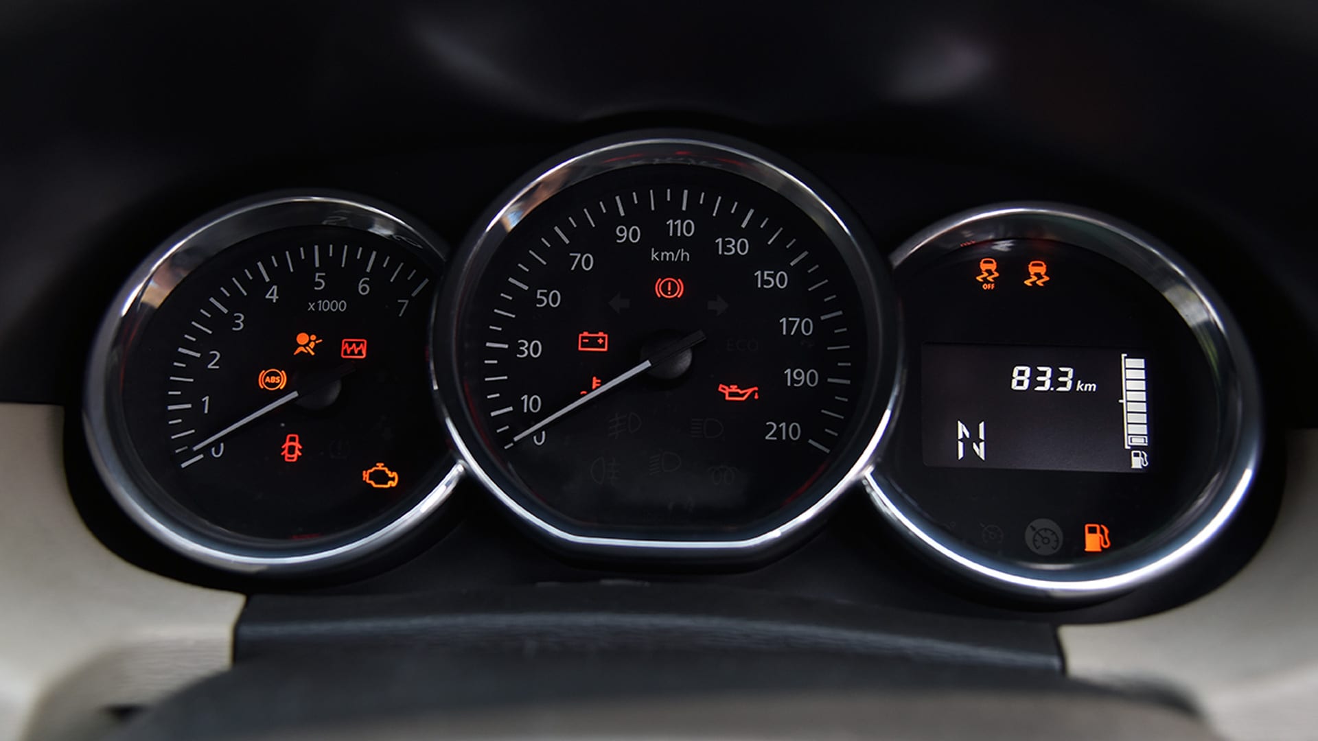 Nissan Terrano 2017 XV Premium AT dCi 110ps Interior