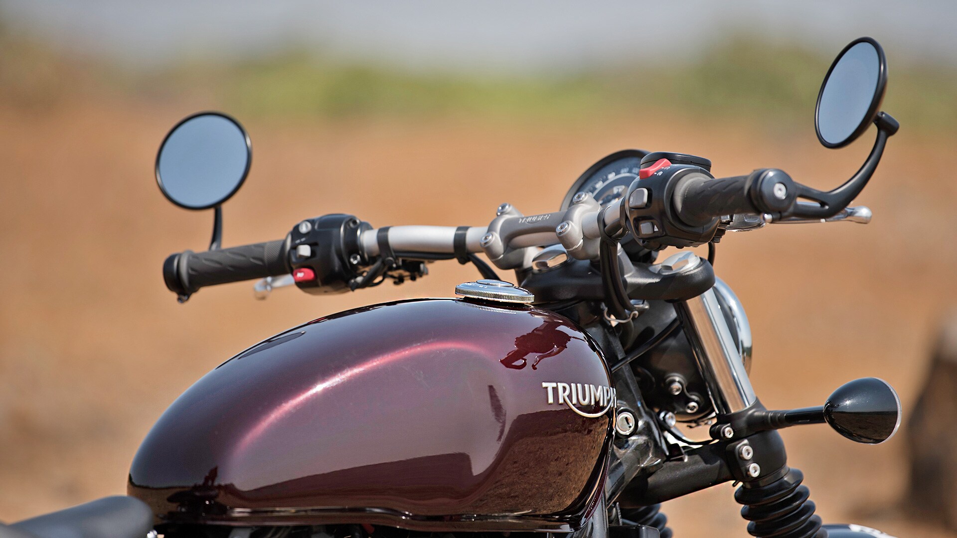 Triumph Bobber 2017 STD Exterior