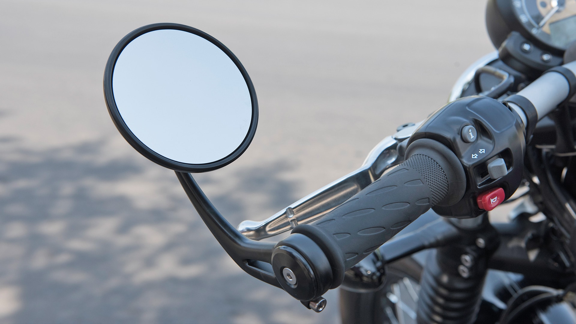 Triumph Bobber 2017 STD Exterior