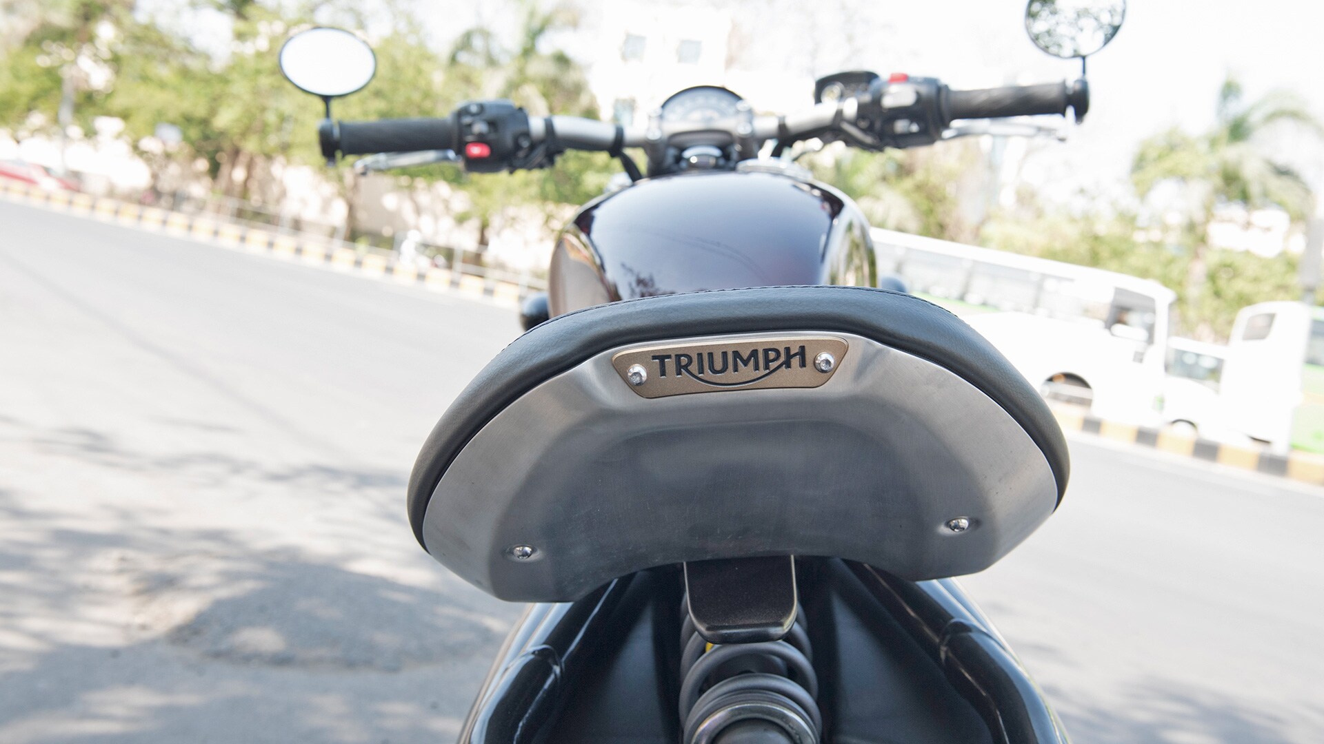 Triumph Bobber 2017 STD Exterior